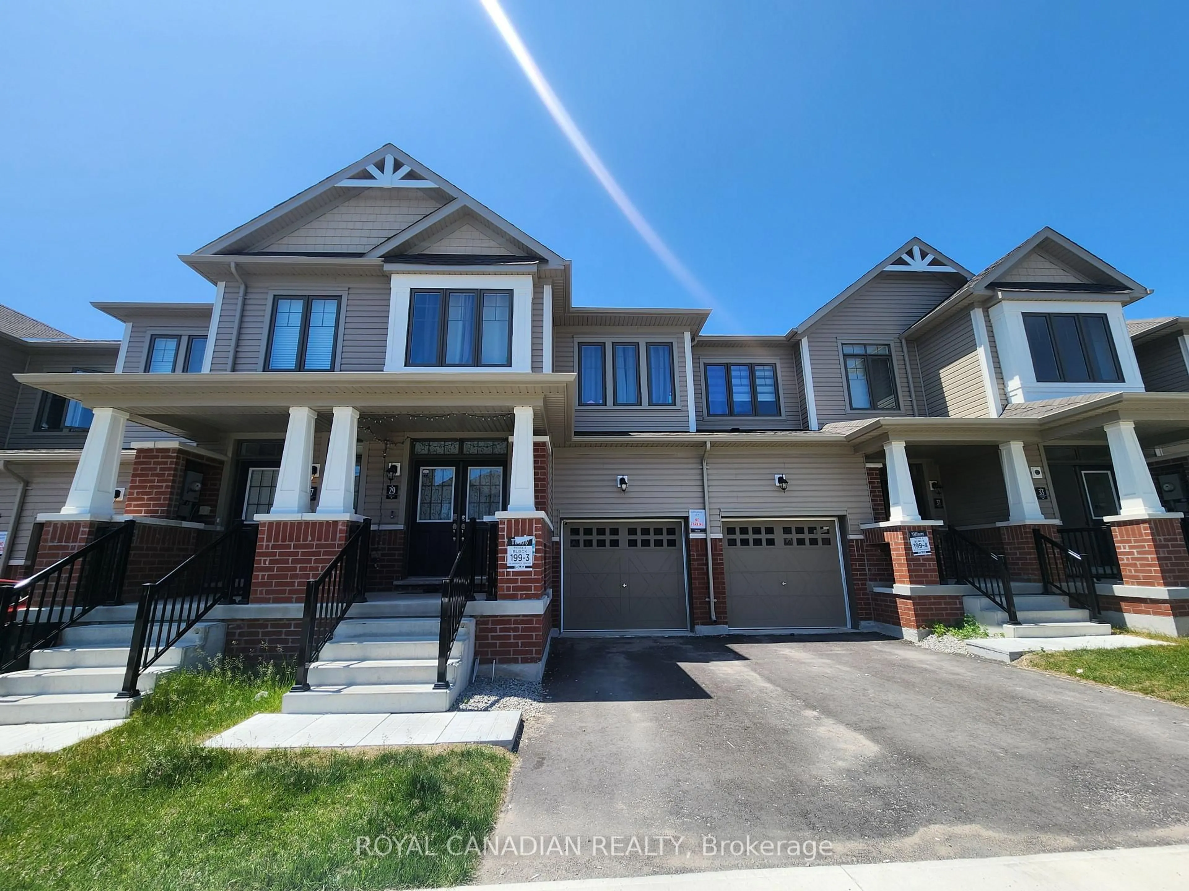 Unknown for 29 Tamworth Terr, Barrie Ontario L9S 2Z8