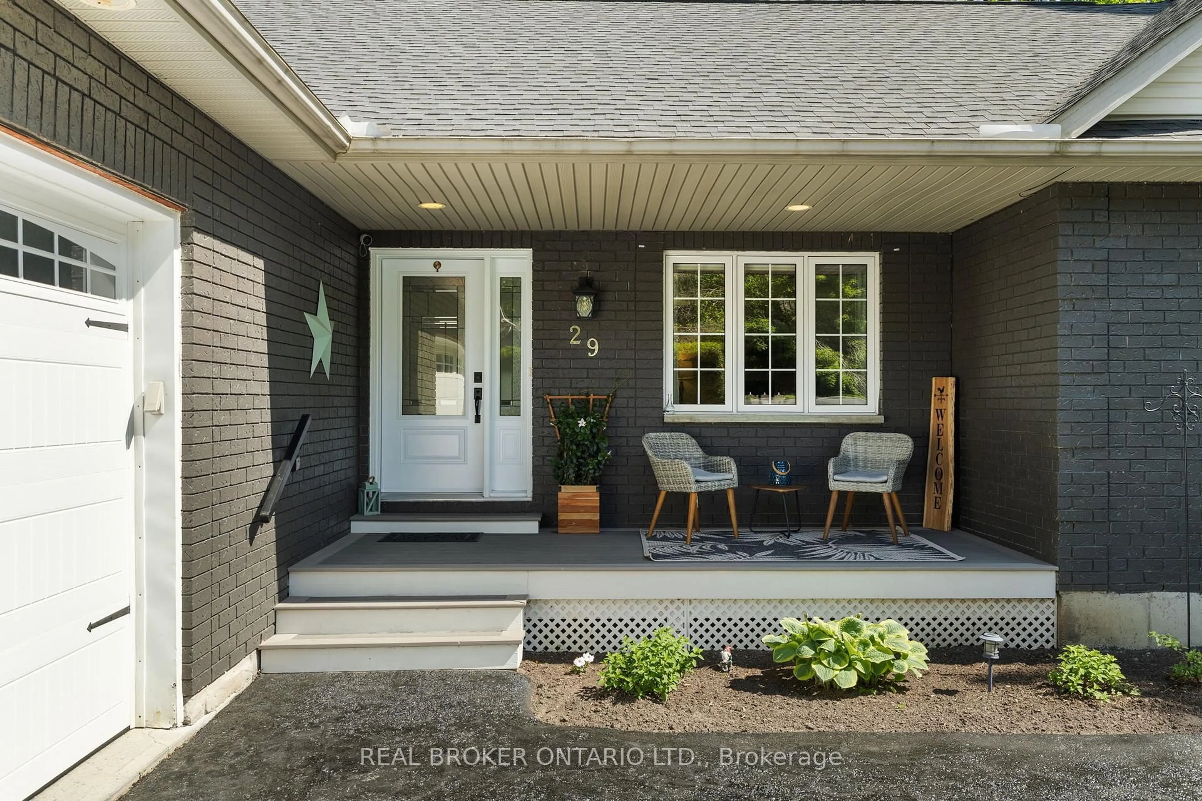 Indoor entryway for 29 Nordic Tr, Oro-Medonte Ontario L0L 2L0
