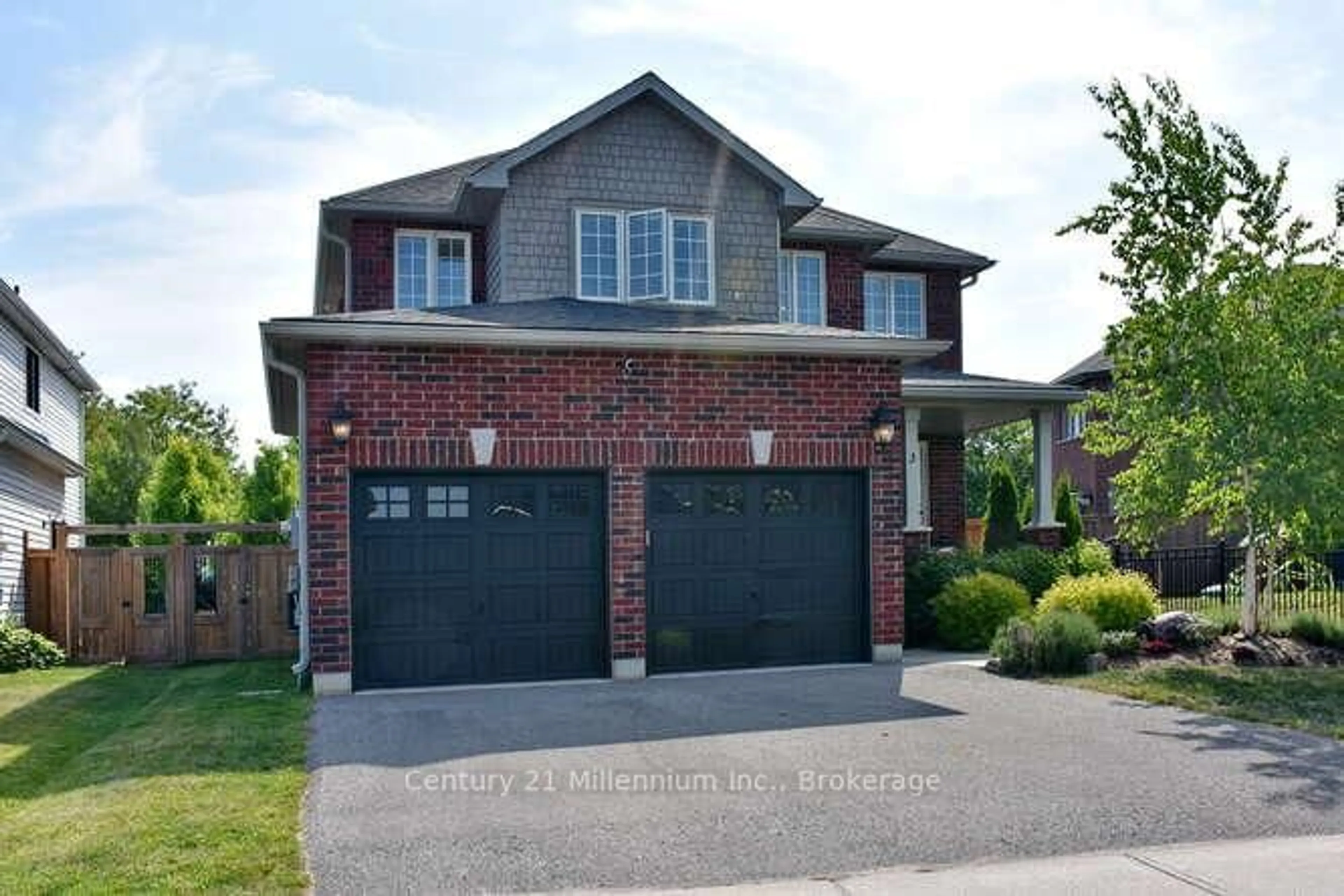 Home with brick exterior material, street for 3 Gilpin Cres, Collingwood Ontario L9Y 0Z2