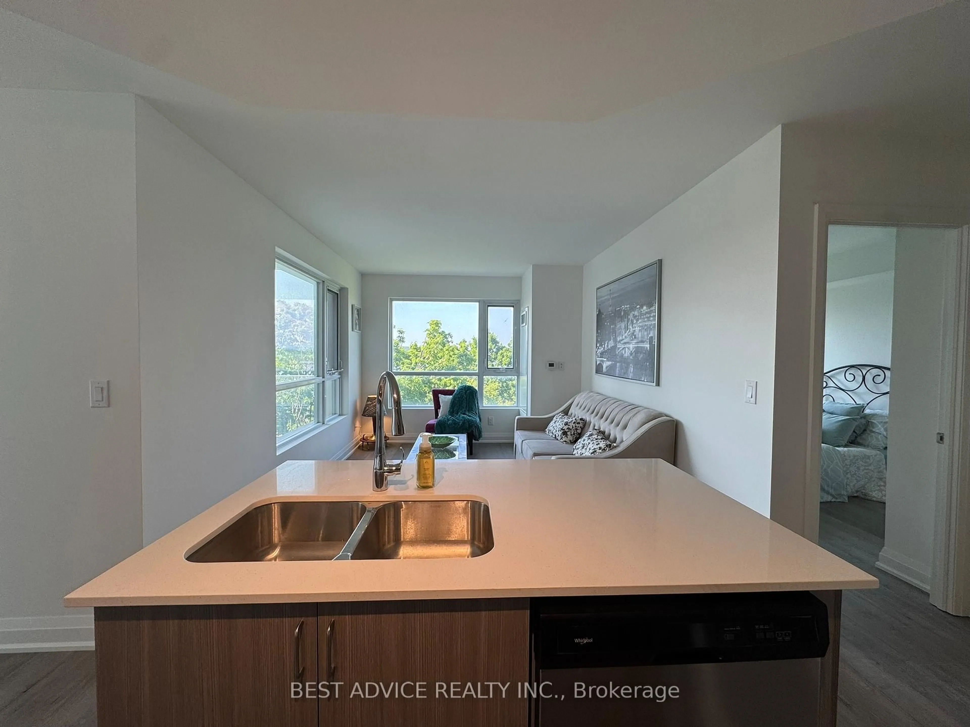 Open concept kitchen, unknown for 58 Lakeside Terr #706, Barrie Ontario L4M 0L5