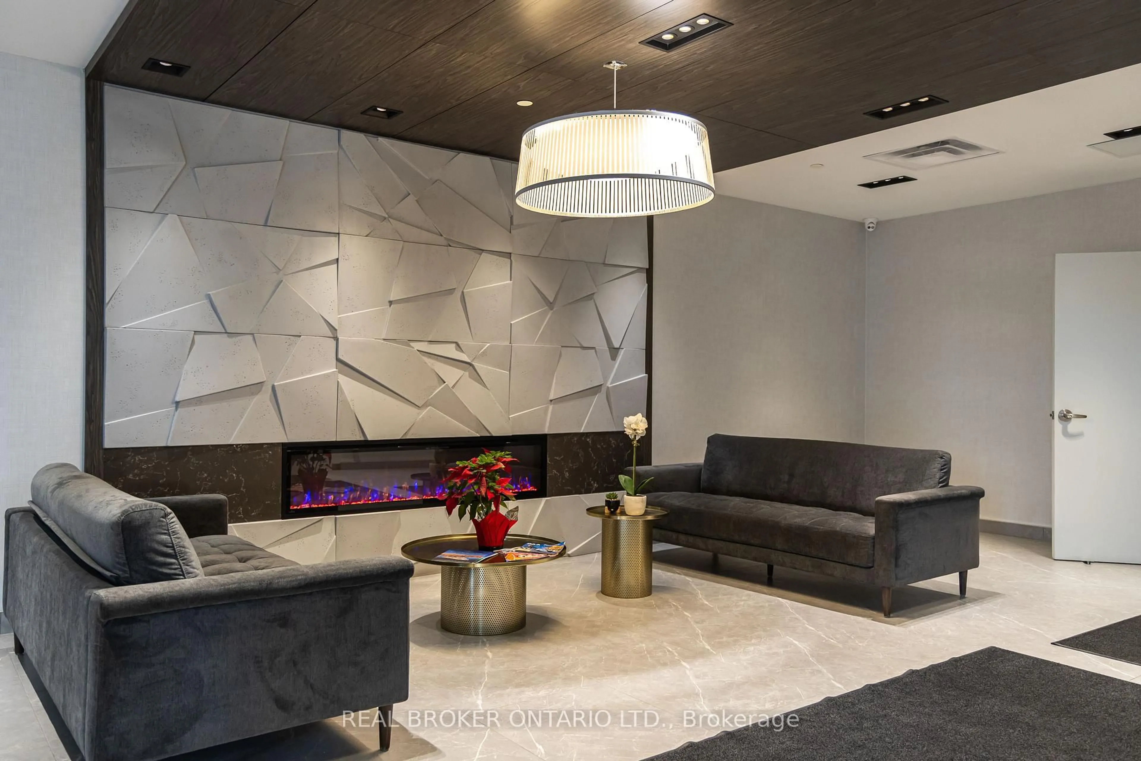 Lobby for 58 Lakeside Terr #108, Barrie Ontario L4M 0L5