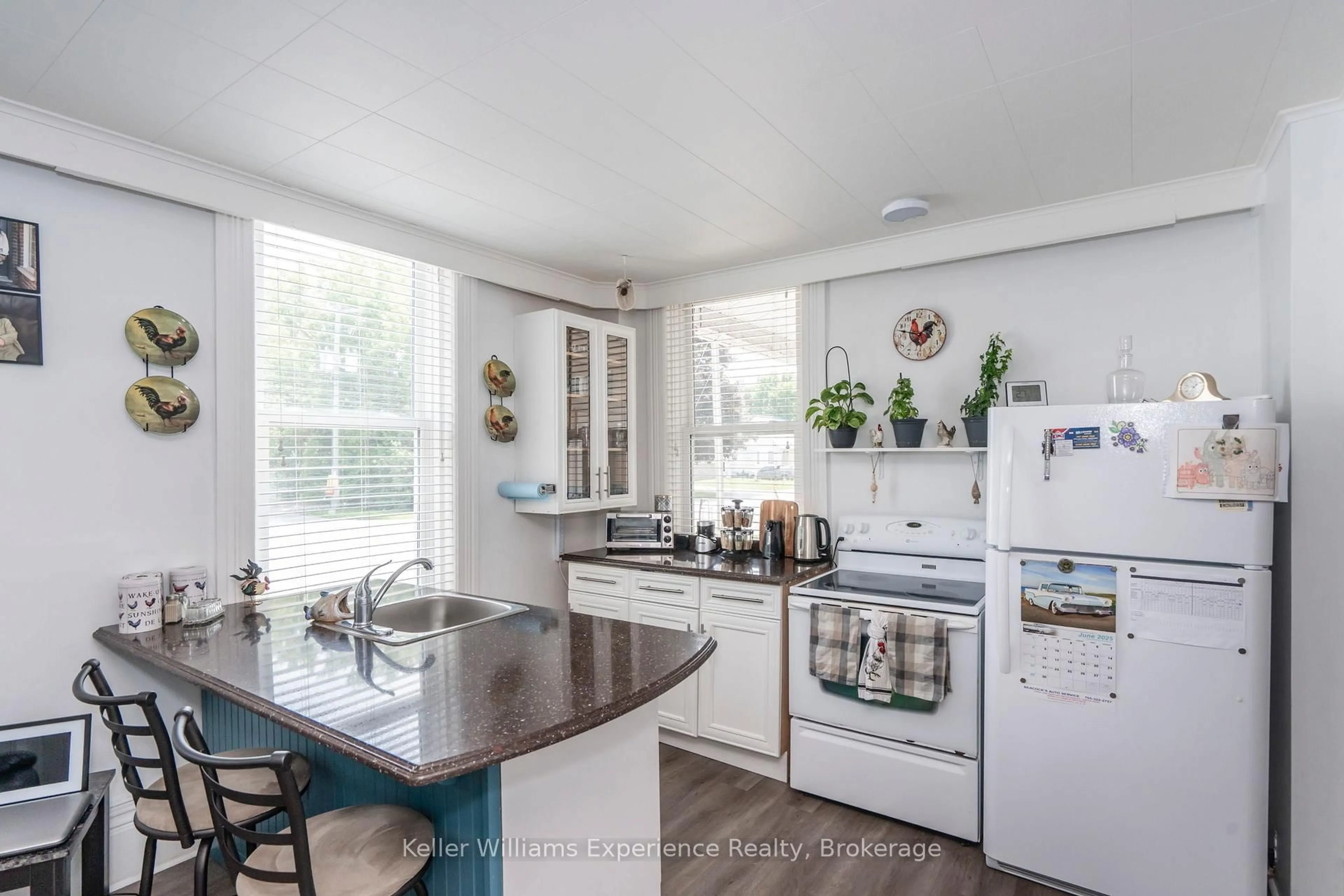 Open concept kitchen, unknown for 20 Yonge St, Springwater Ontario L0L 1P0
