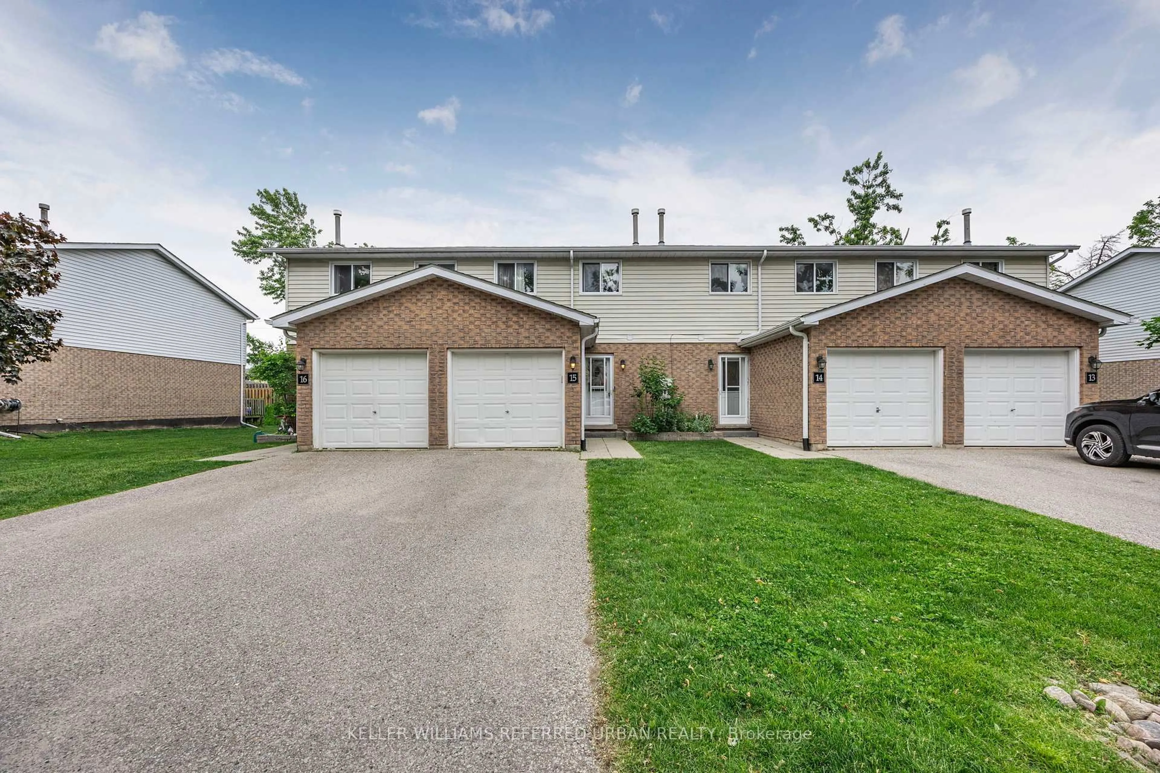 Unknown for 325 West N St #15, Orillia Ontario L3V 7P4