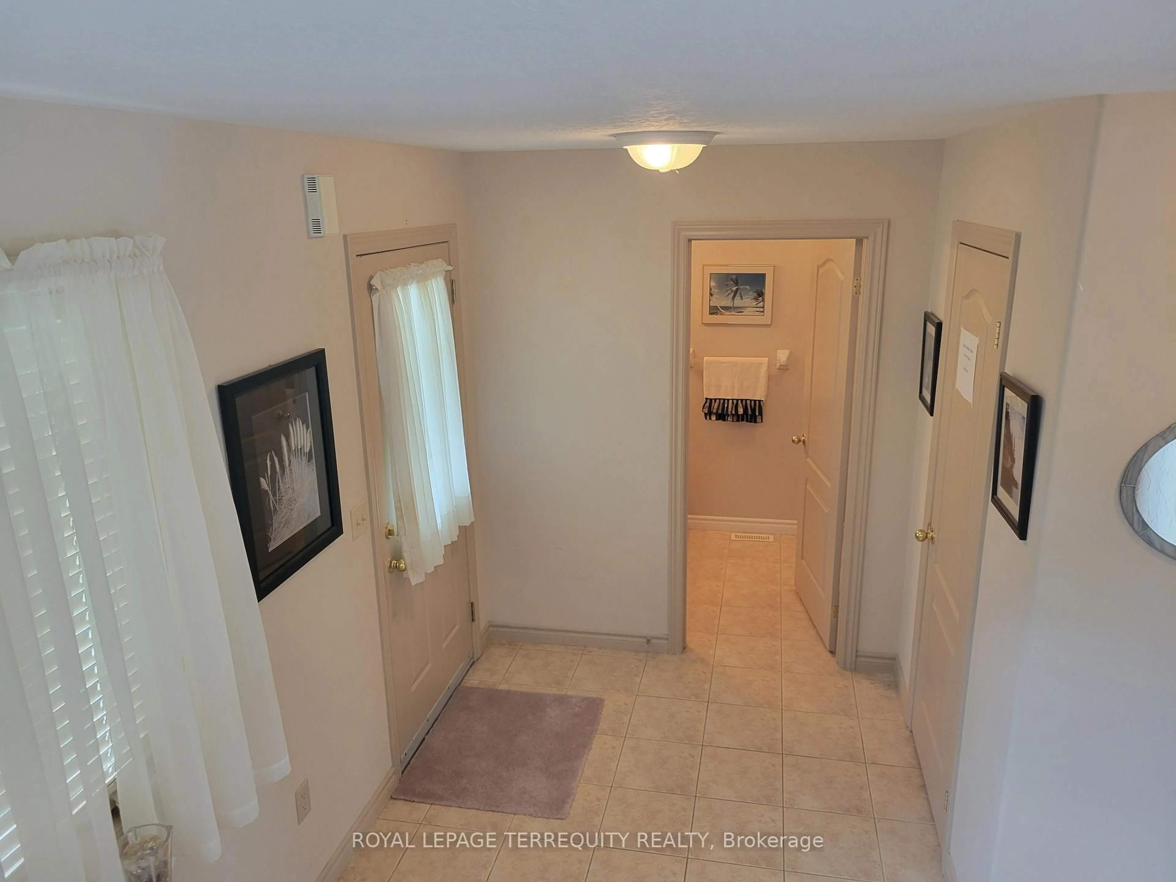 Unknown for 5 Silver Maple Cres, Barrie Ontario L4N 0Y4