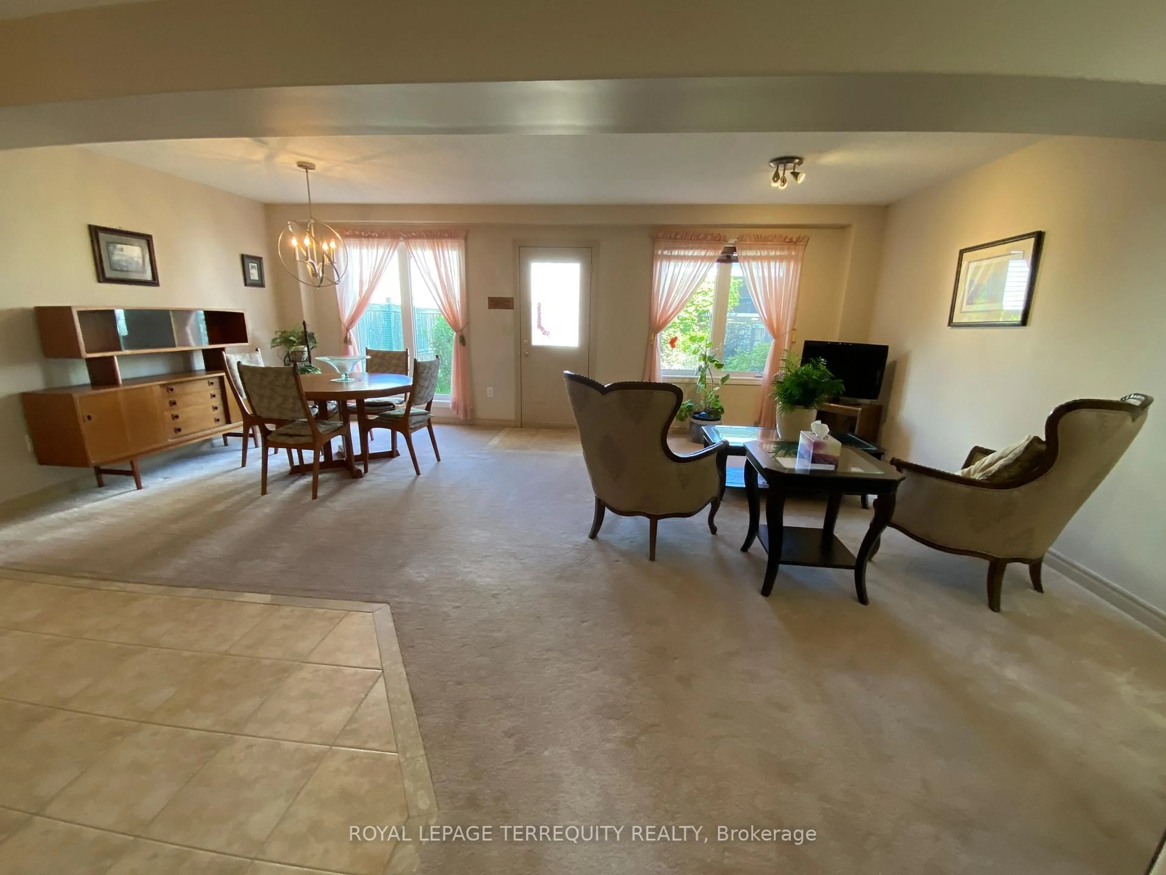 A pic of a room for 5 Silver Maple Cres, Barrie Ontario L4N 0Y4