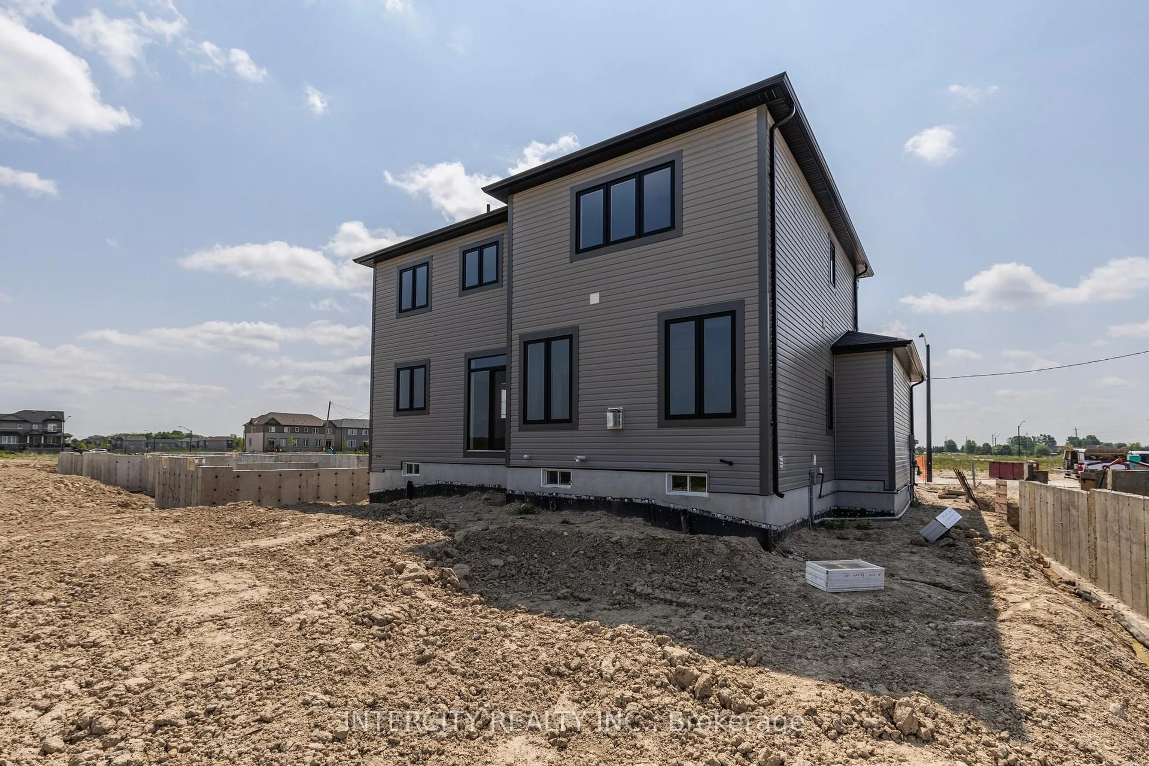 Unknown for 36 Legacy Circ, Wasaga Beach Ontario L9Z 0M5