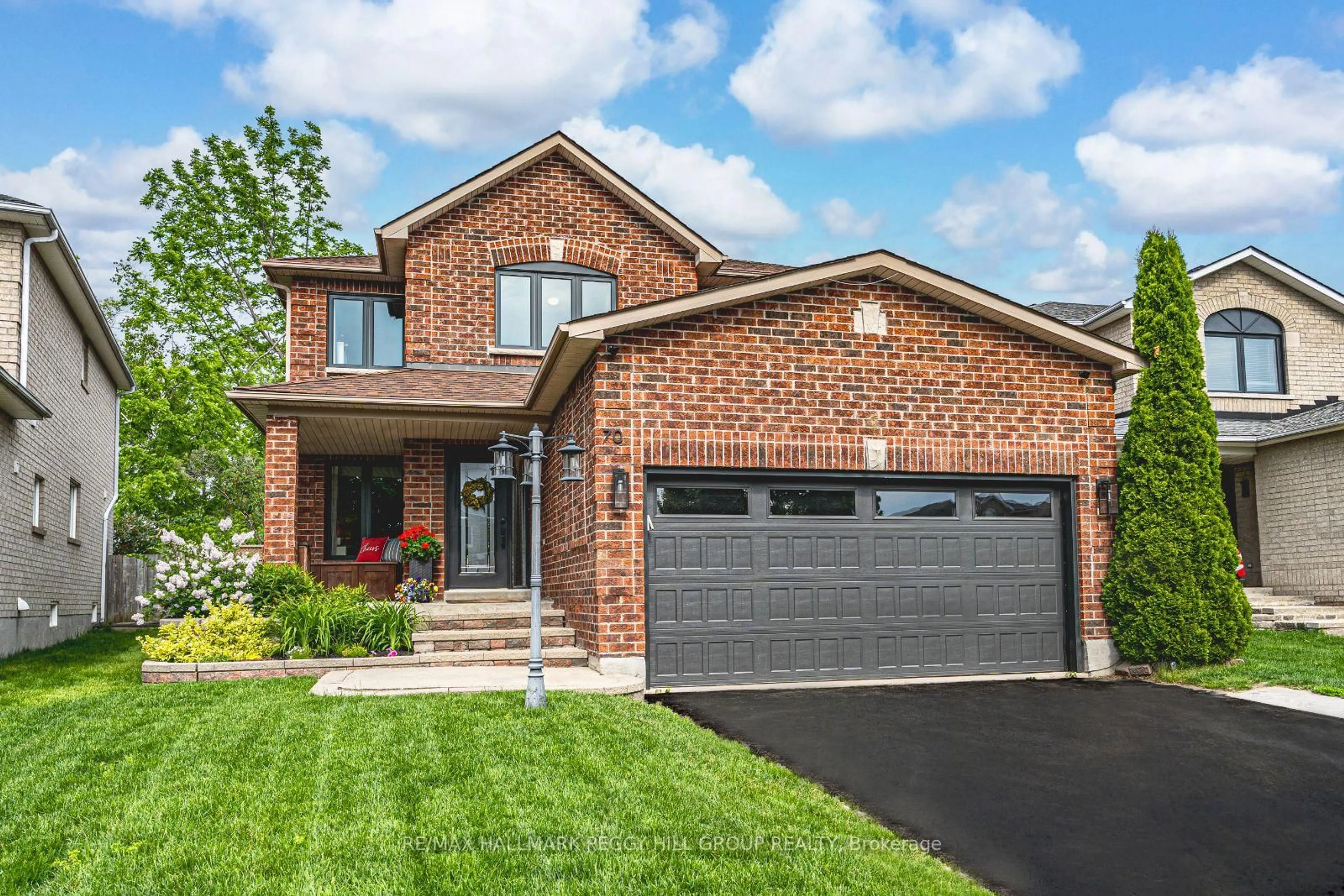 Home with brick exterior material, street for 70 Girdwood Dr, Barrie Ontario L4N 8R1