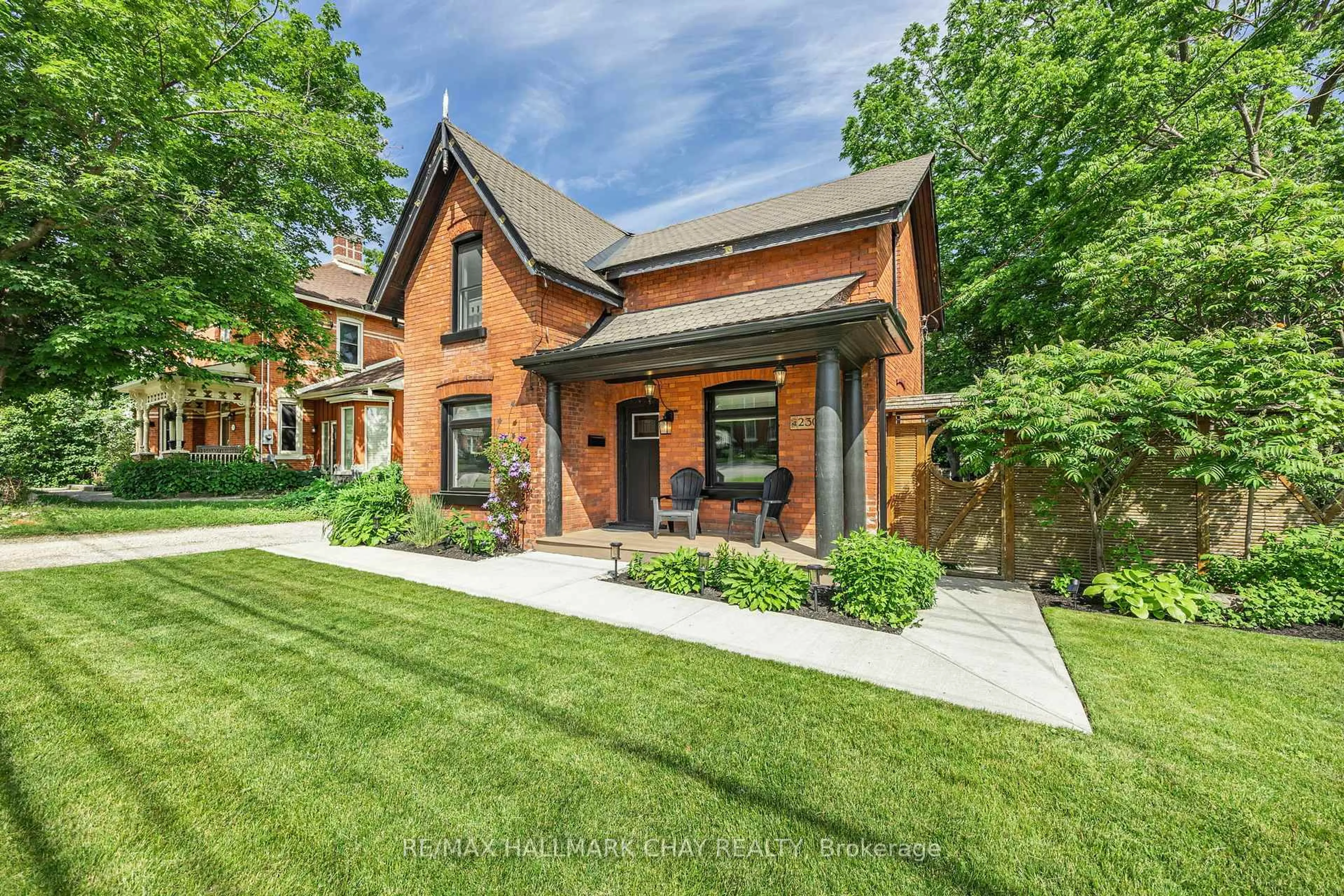 Home with brick exterior material, street for 230 Mississaga St, Orillia Ontario L3V 3B5