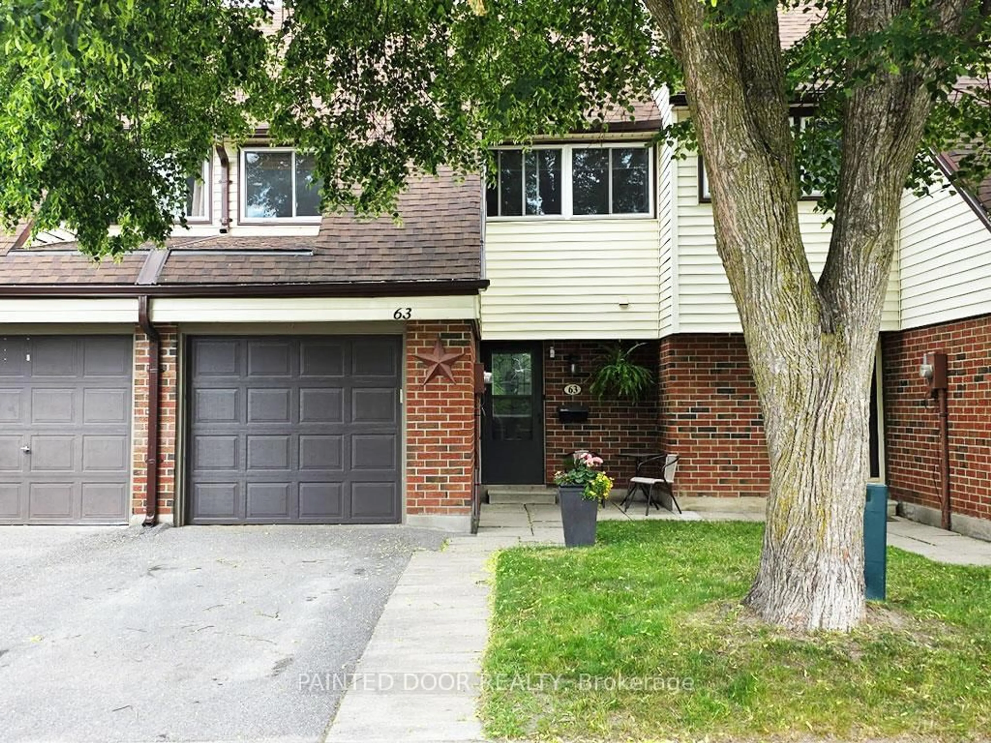 Home with brick exterior material, street for 28 Donald St #63, Barrie Ontario L4N 4S6