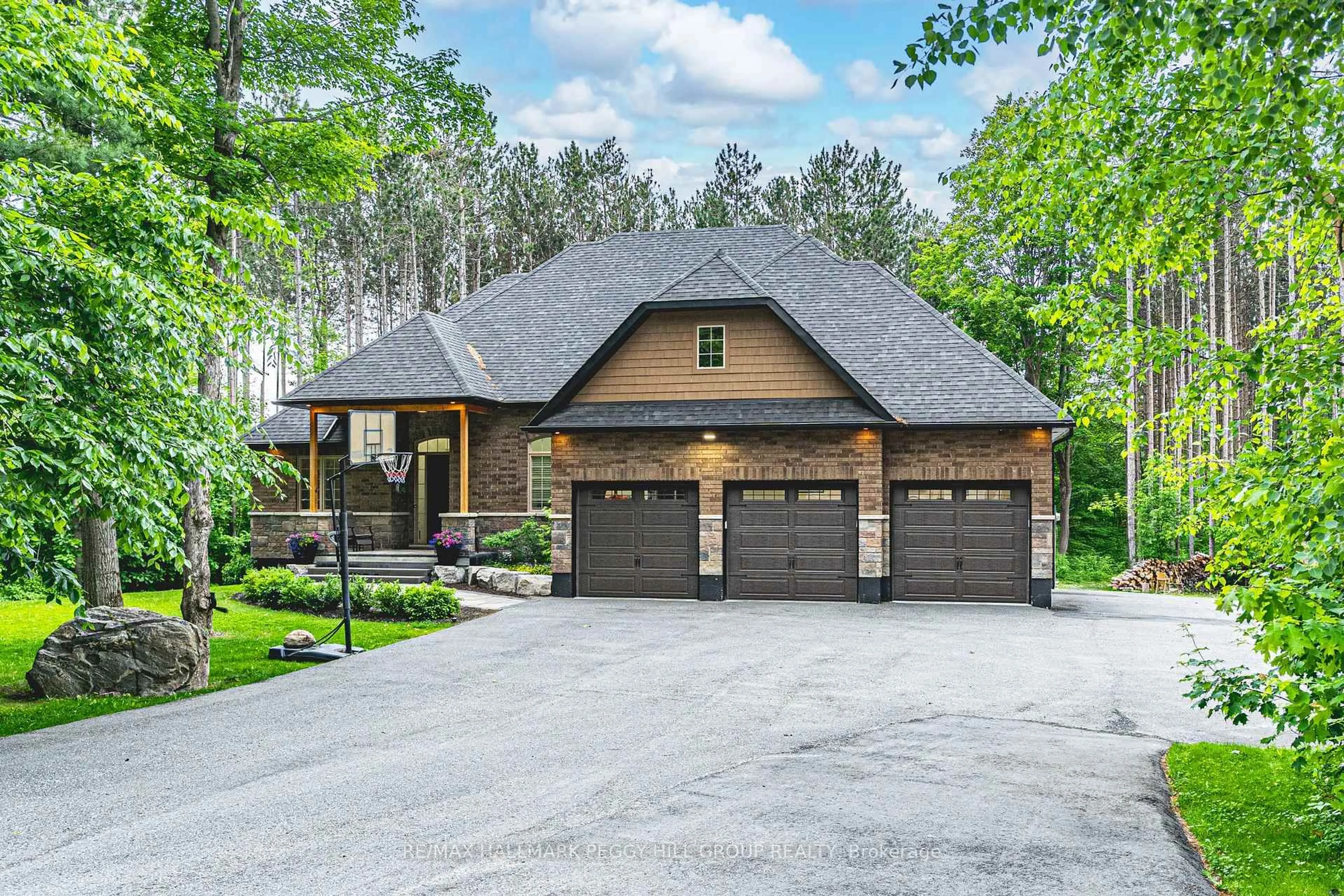 Home with brick exterior material, unknown for 38 Windermere Circ, Tay Ontario L4R 0C3