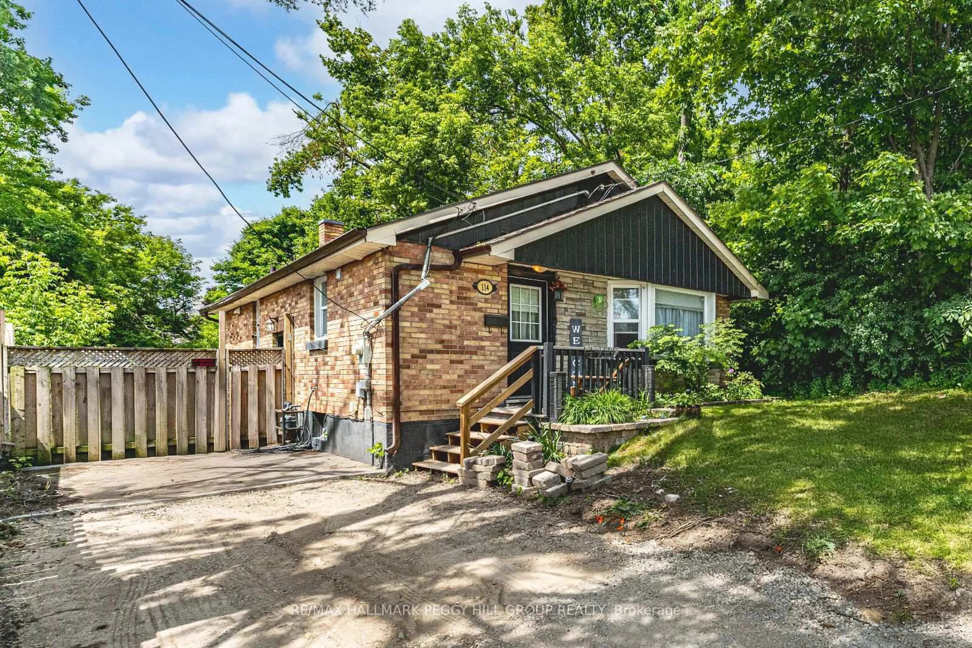 Shed for 114 Maple Ave, Barrie Ontario L4N 1S4