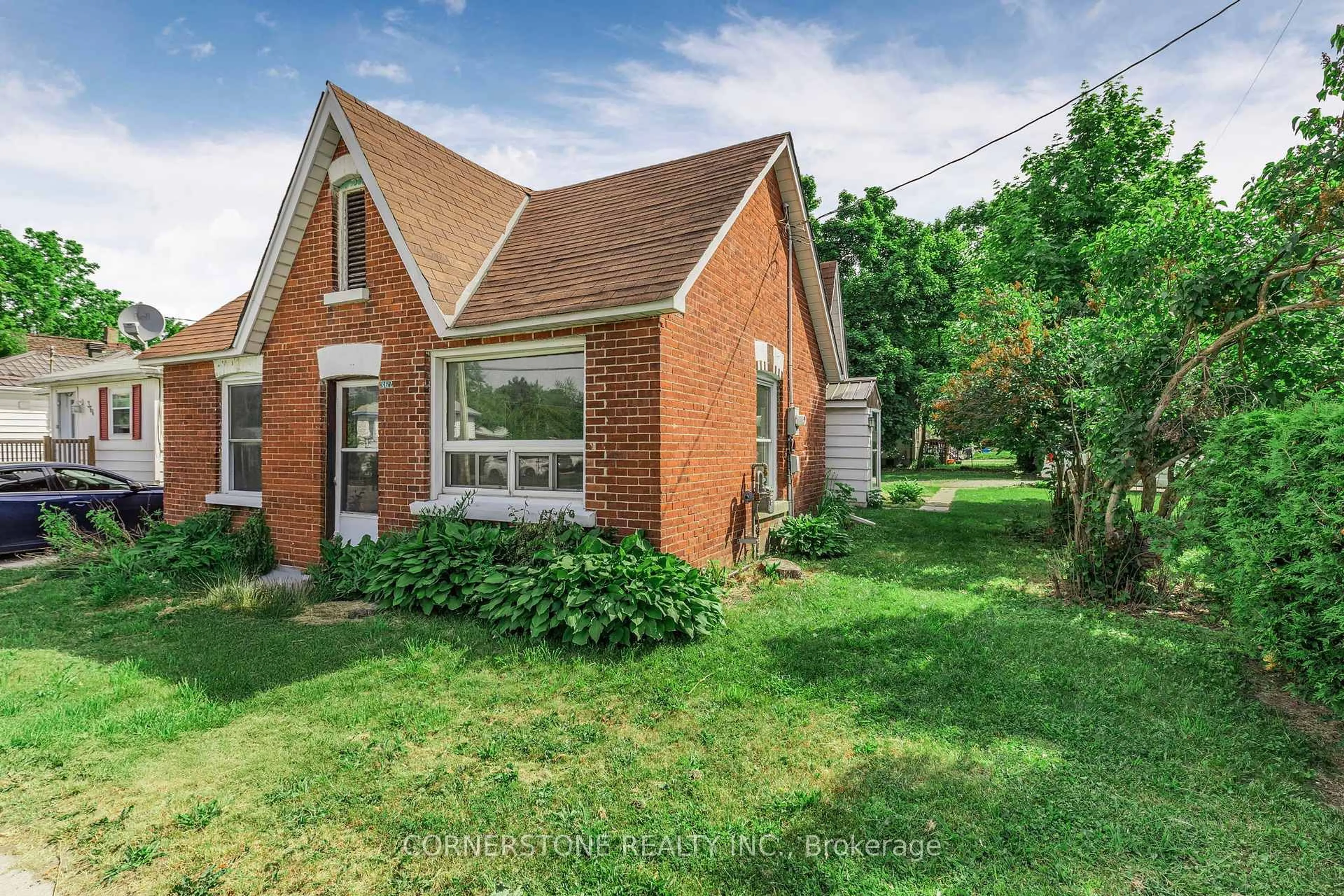 Home with brick exterior material, street for 362 West St, Orillia Ontario L3V 5E6