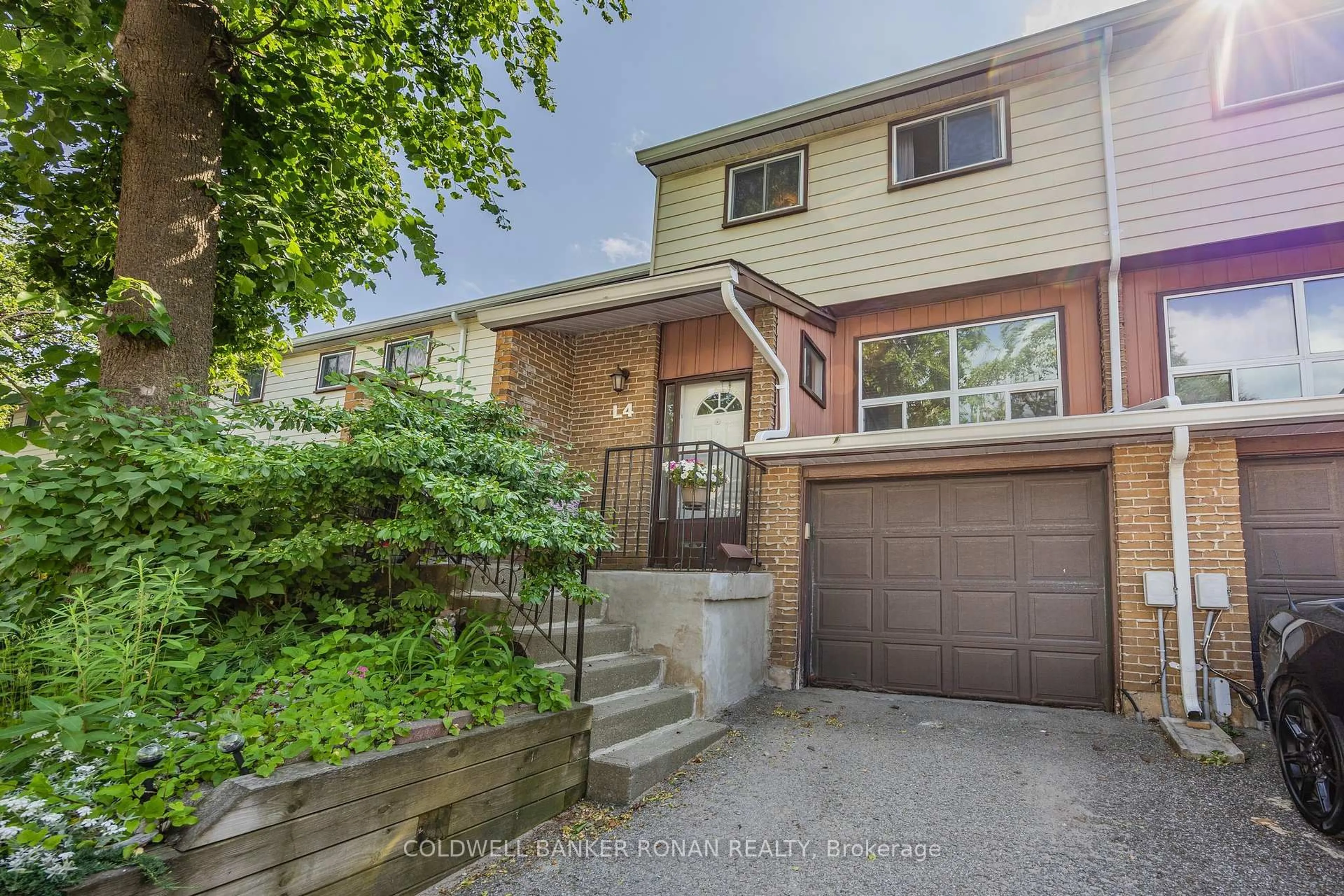 Home with brick exterior material, street for 63 Ferris Lane #L4, Barrie Ontario L4M 5C4