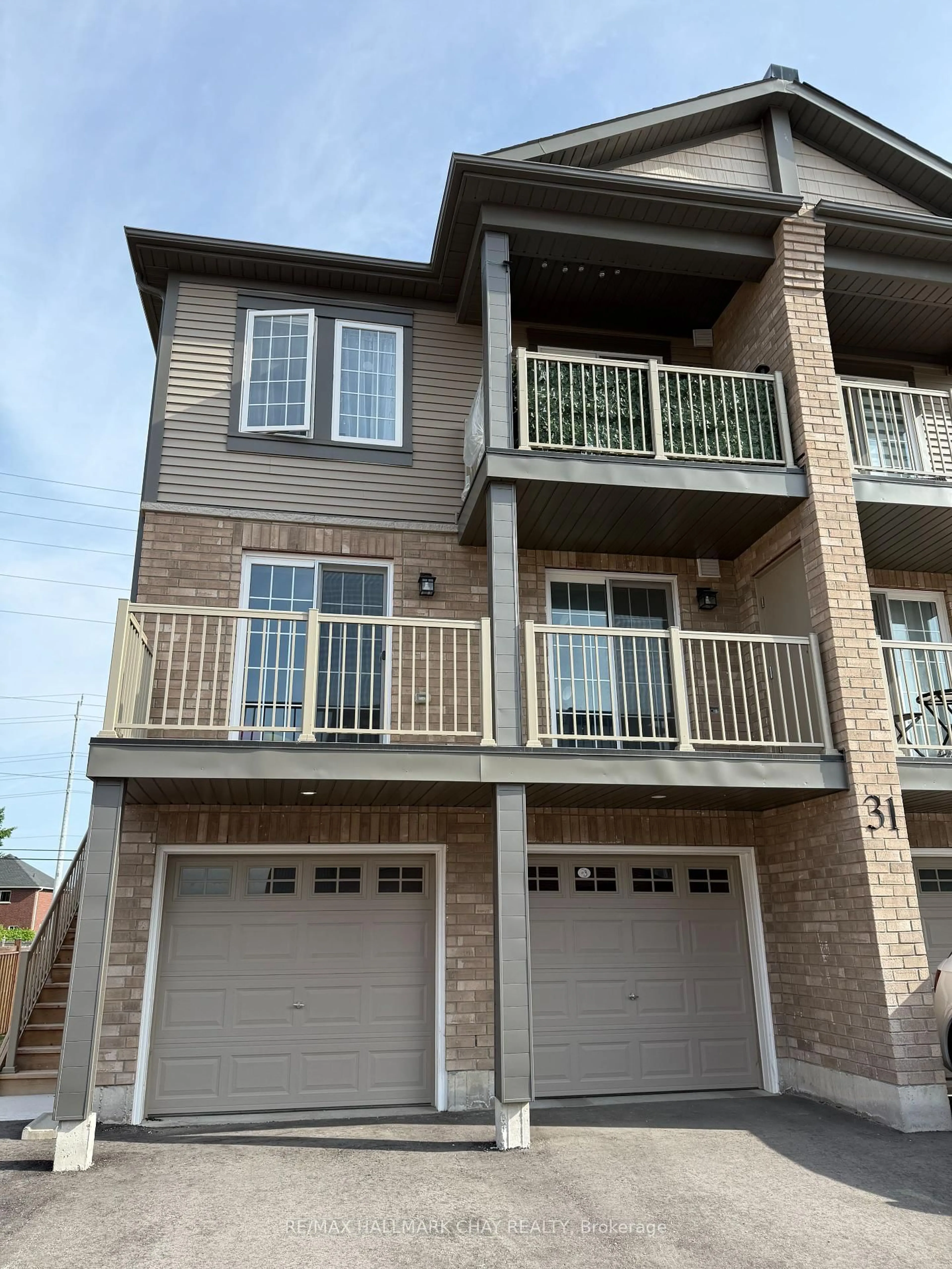 Unknown for 31 Pumpkin Corner Cres #2, Barrie Ontario L9J 0T5