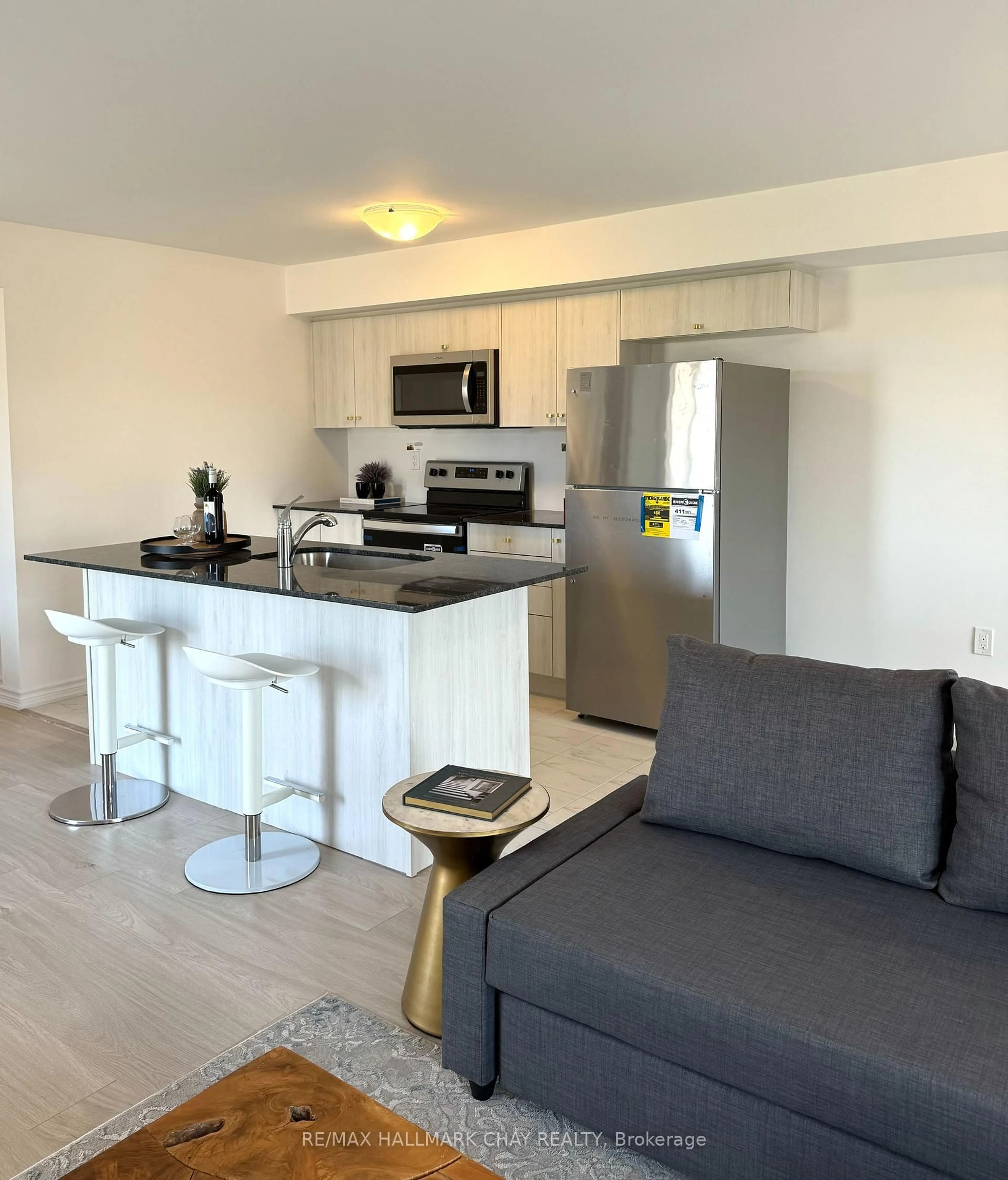 Open concept kitchen, unknown for 31 Pumpkin Corner Cres #2, Barrie Ontario L9J 0T5