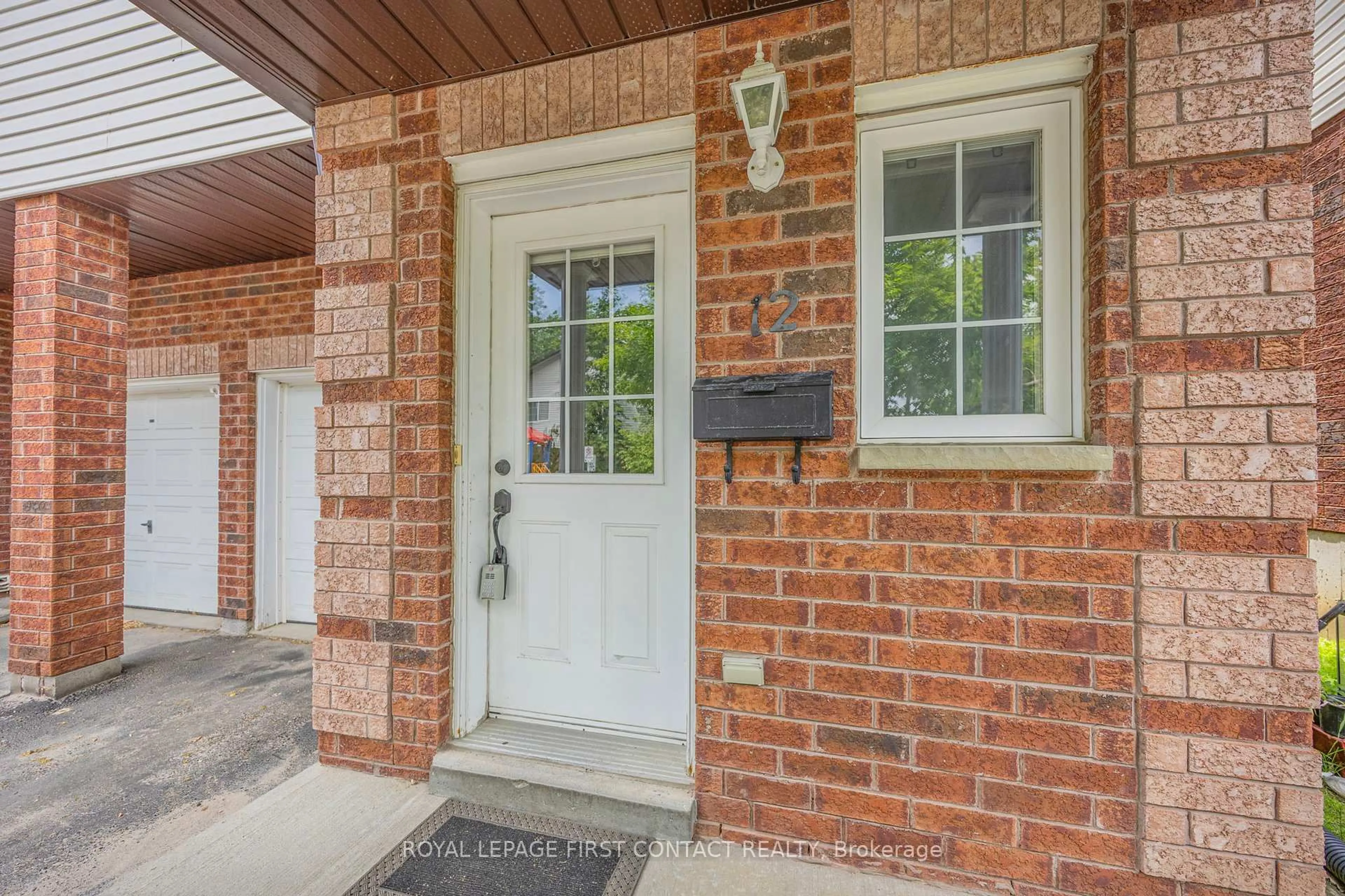 Unknown for 488 Yonge St #12, Barrie Ontario L4N 4E2