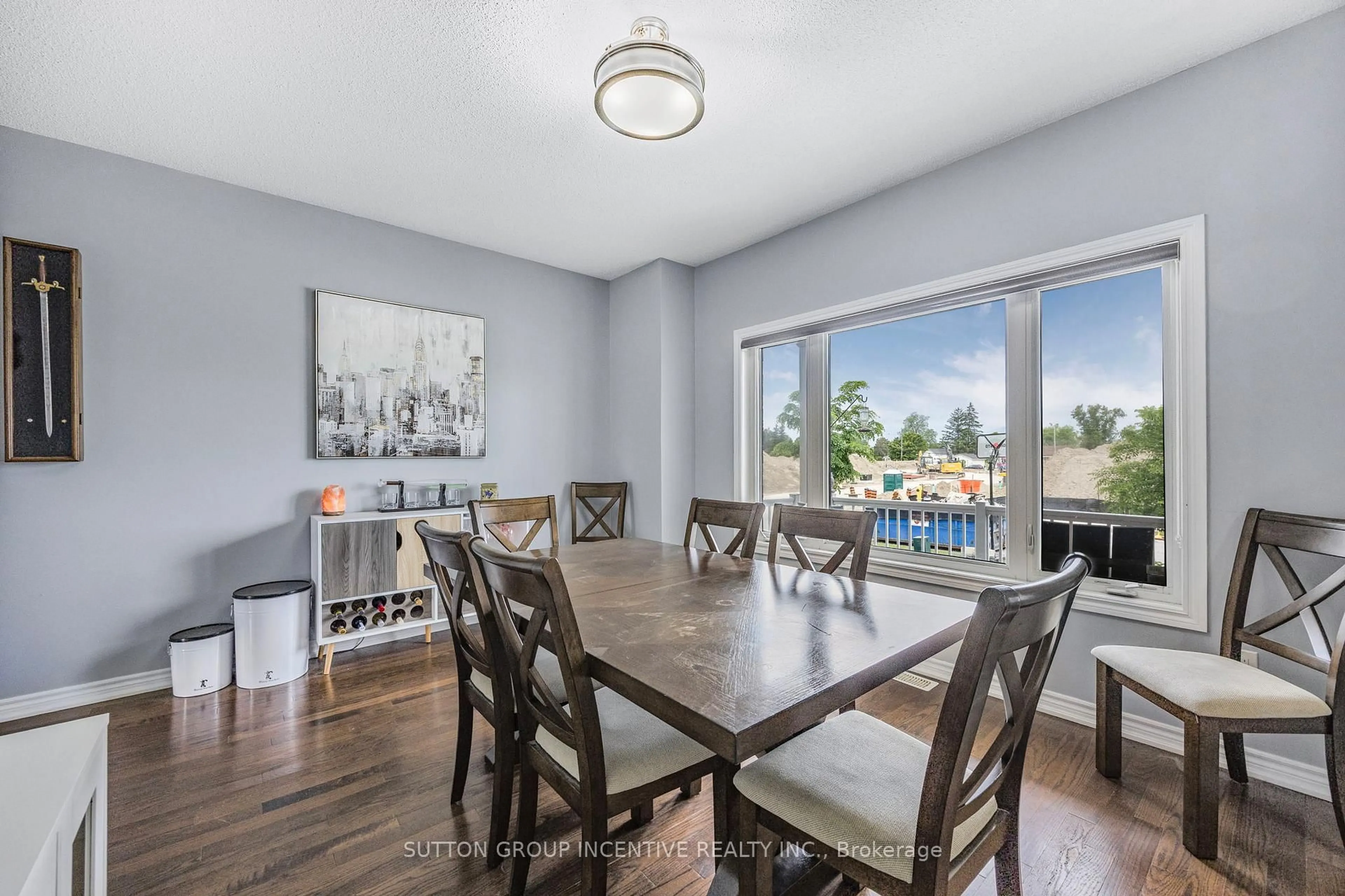 Dining room, unknown for 21 Beverly St, Springwater Ontario L0L 1P0