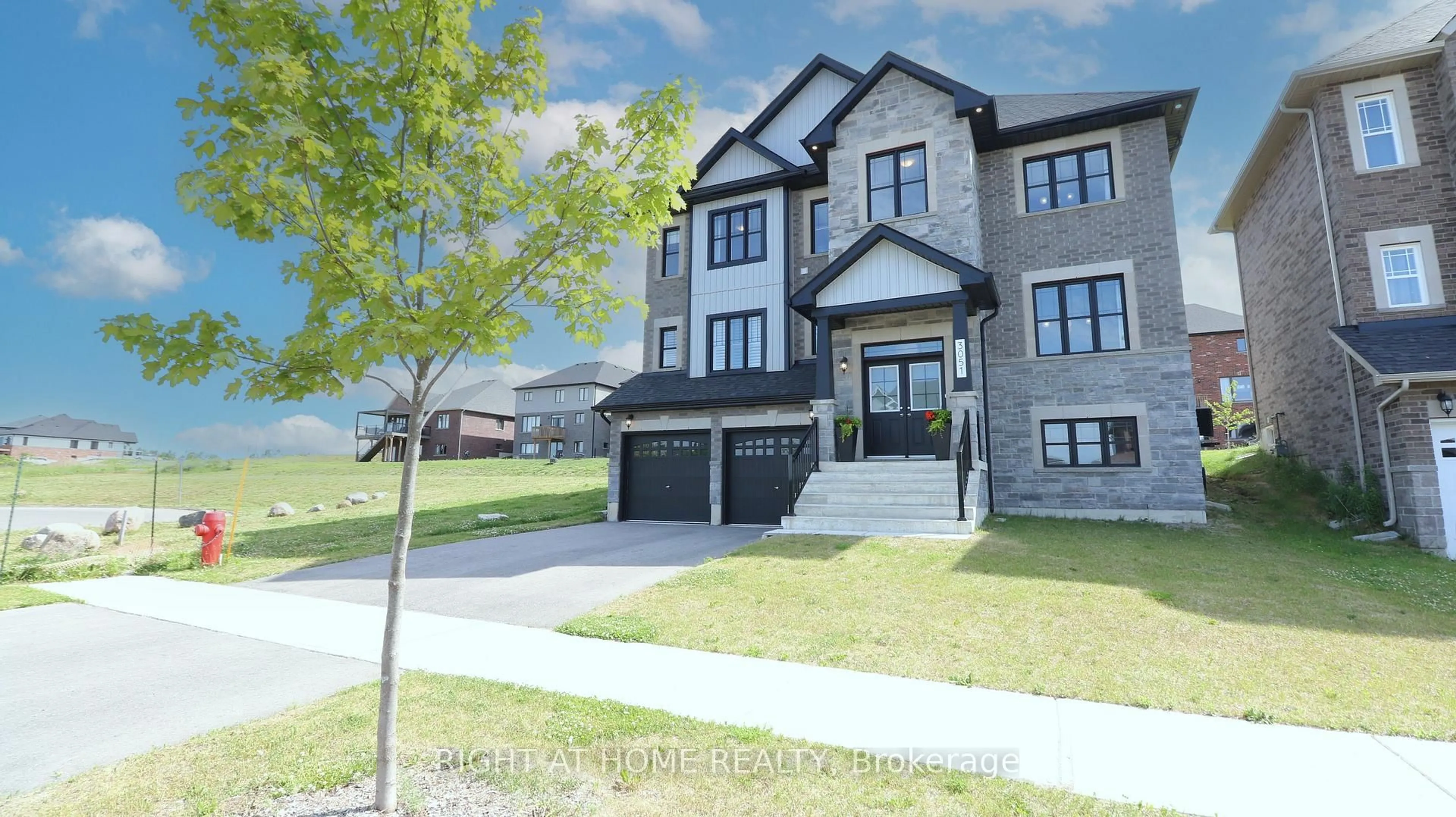 Home with brick exterior material, street for 3051 Sierra Dr, Orillia Ontario L3V 8M8