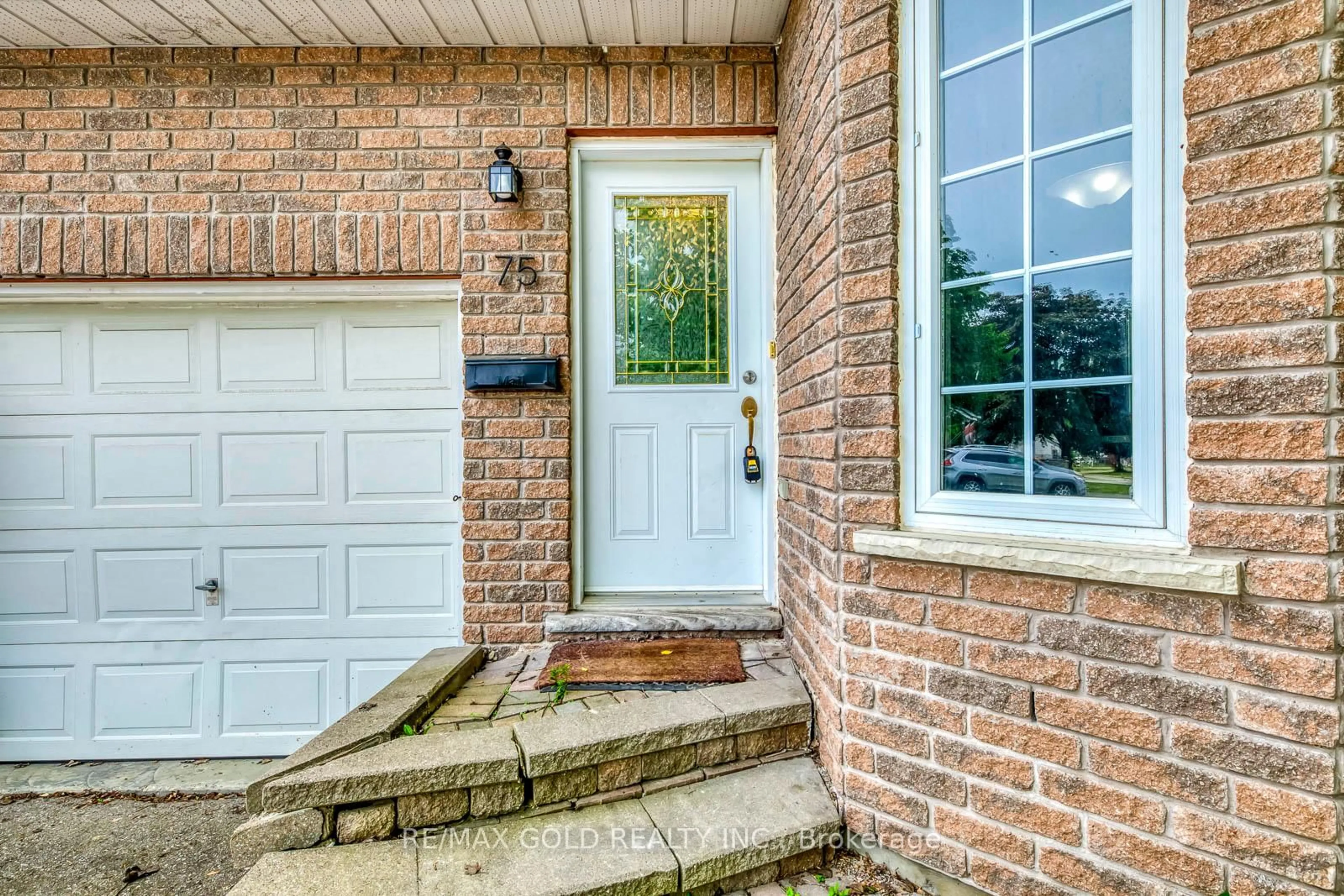Home with brick exterior material, street for 75 Campbell Ave, Barrie Ontario L4N 2T2