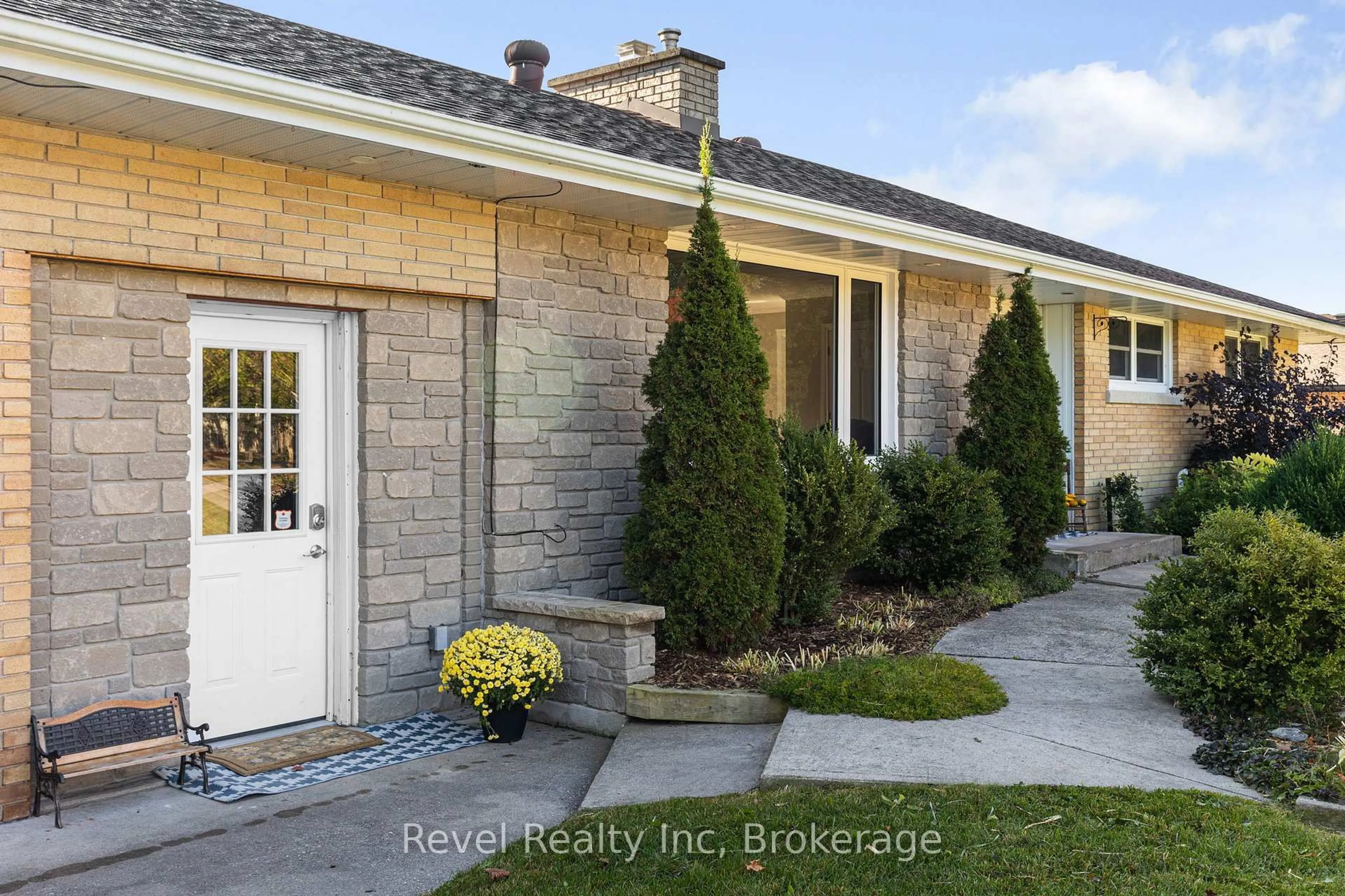 Home with brick exterior material, street for 21 John St, Springwater Ontario L0L 1P0