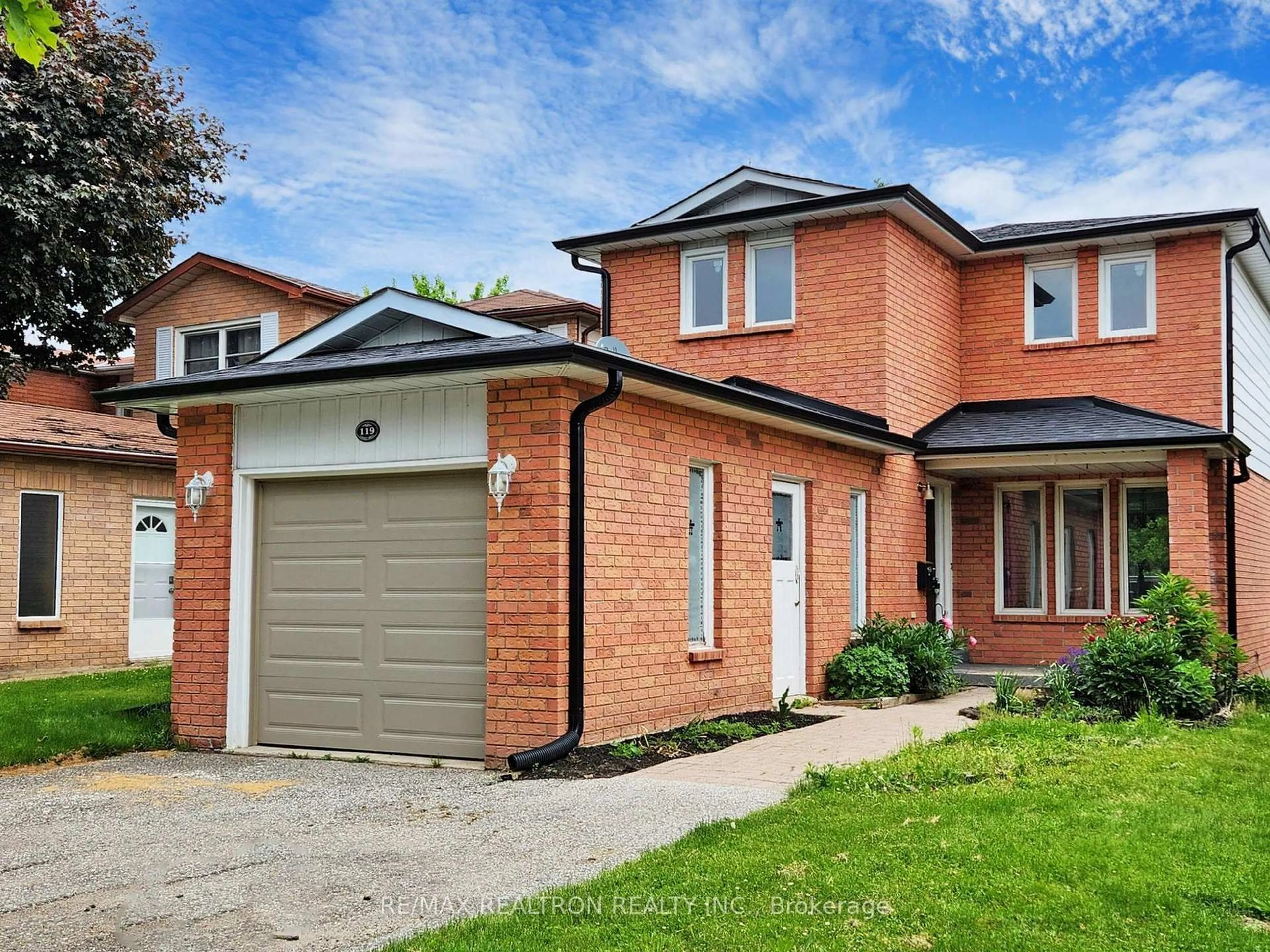 Home with brick exterior material, street for 119 Garden Dr, Barrie Ontario L4N 5T9