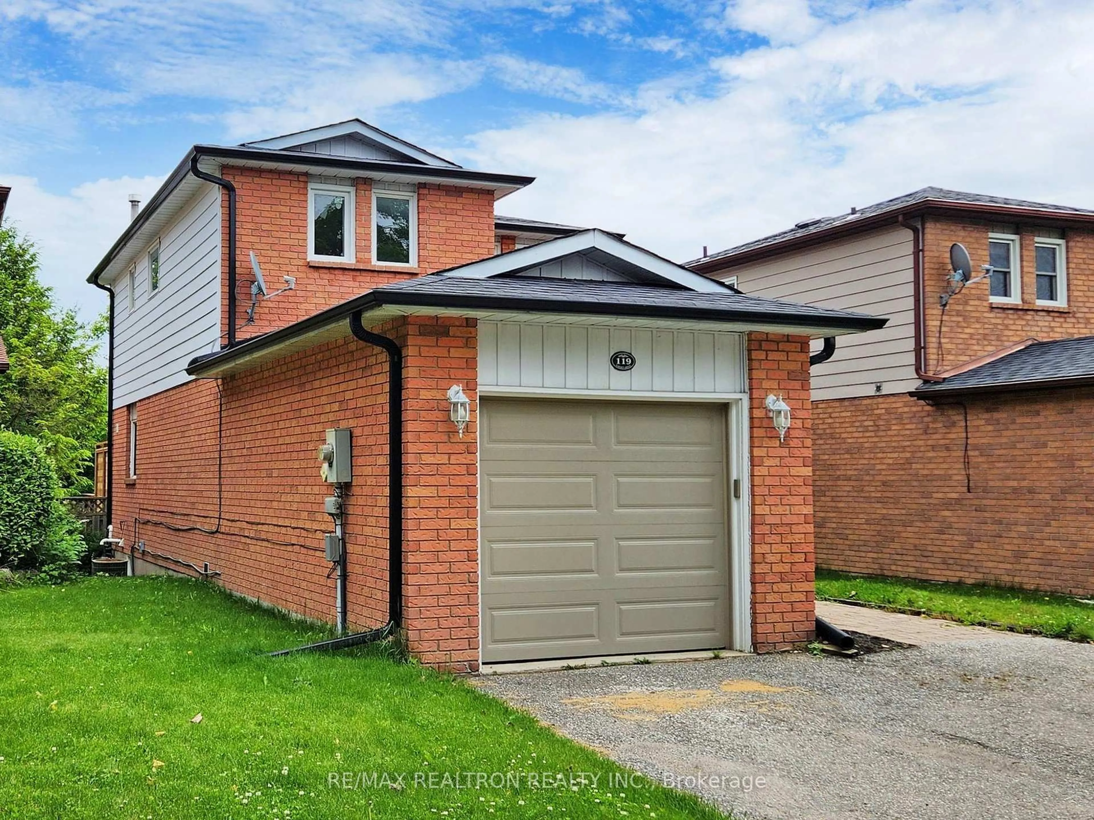 Home with brick exterior material, street for 119 Garden Dr, Barrie Ontario L4N 5T9