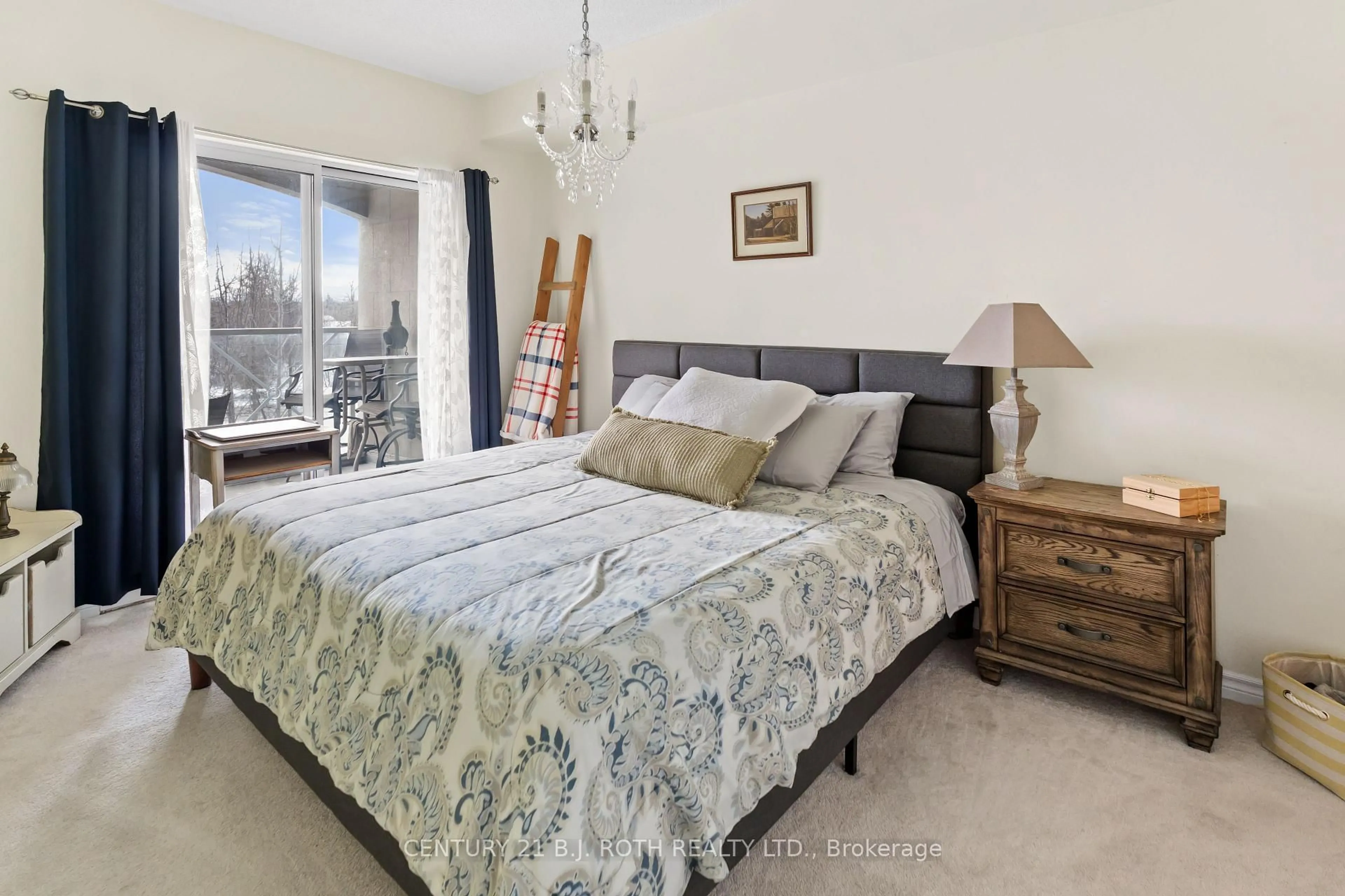 Bedroom with bed, unknown for 354 Atherley Rd #211, Orillia Ontario L3V 0B8