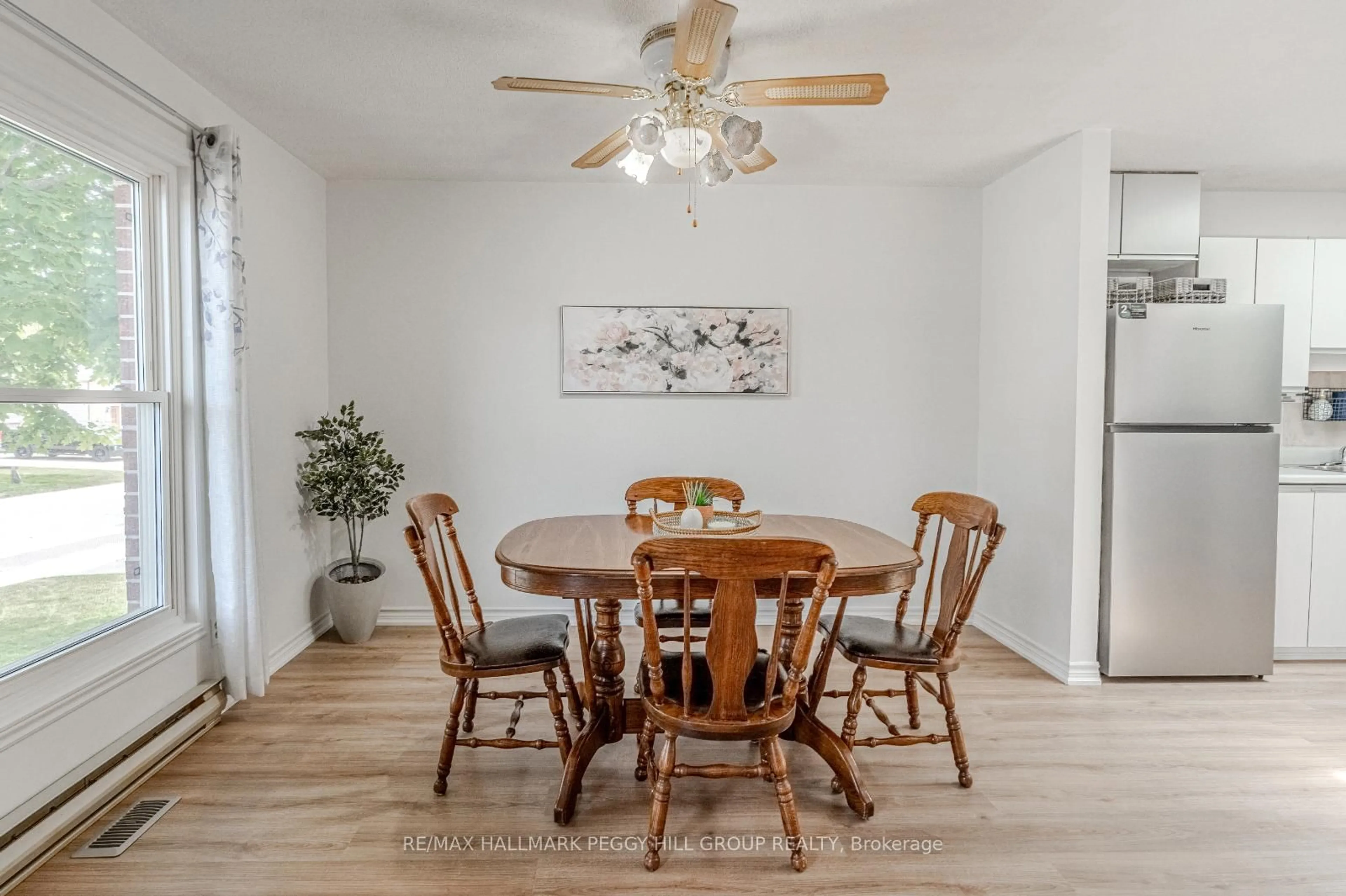 Dining room, wood/laminate floor for 64 Telfer Rd, Collingwood Ontario L9Y 4S2