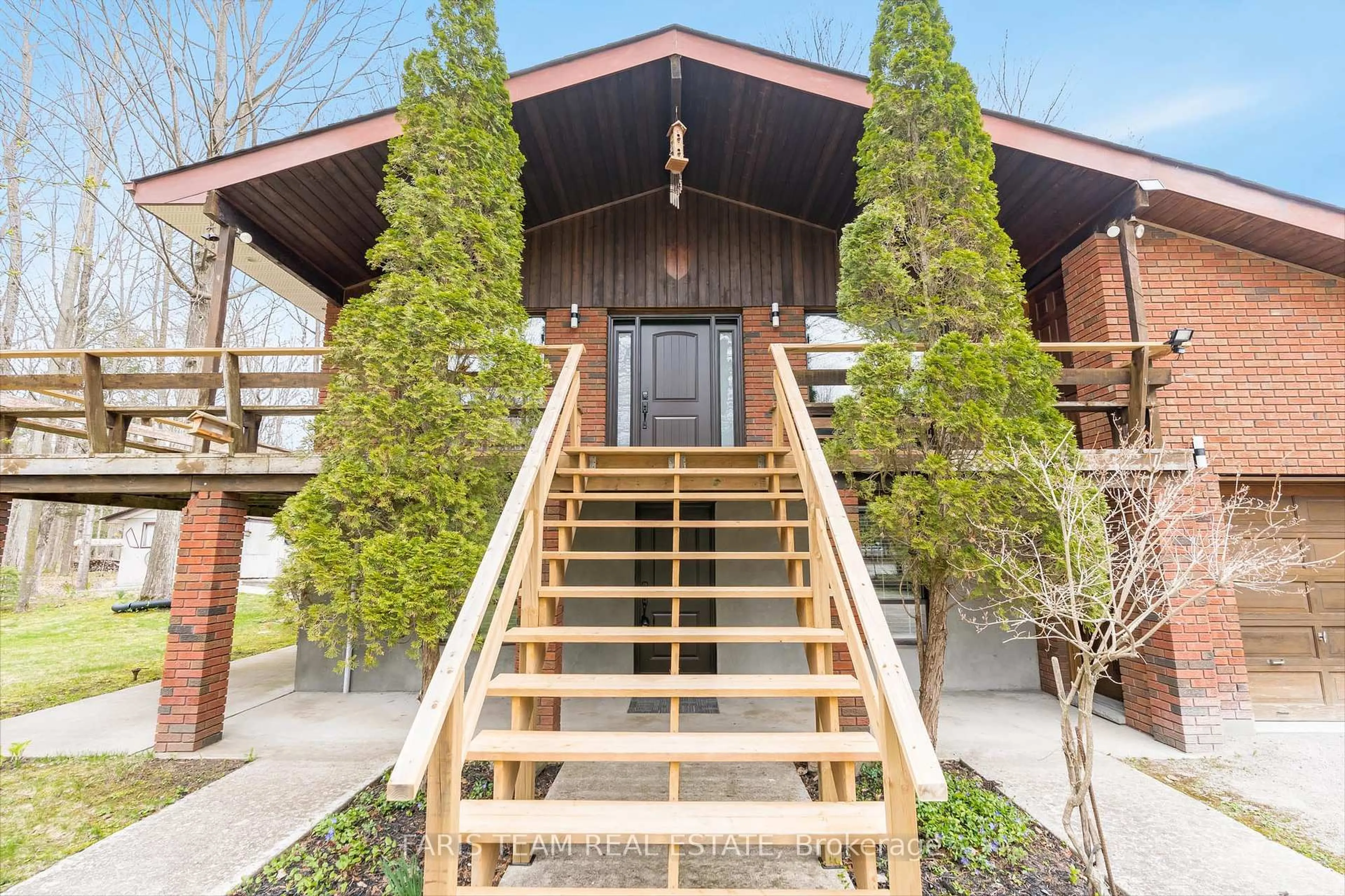Unknown for 8 Celestine Crt, Tiny Ontario L9M 0H3