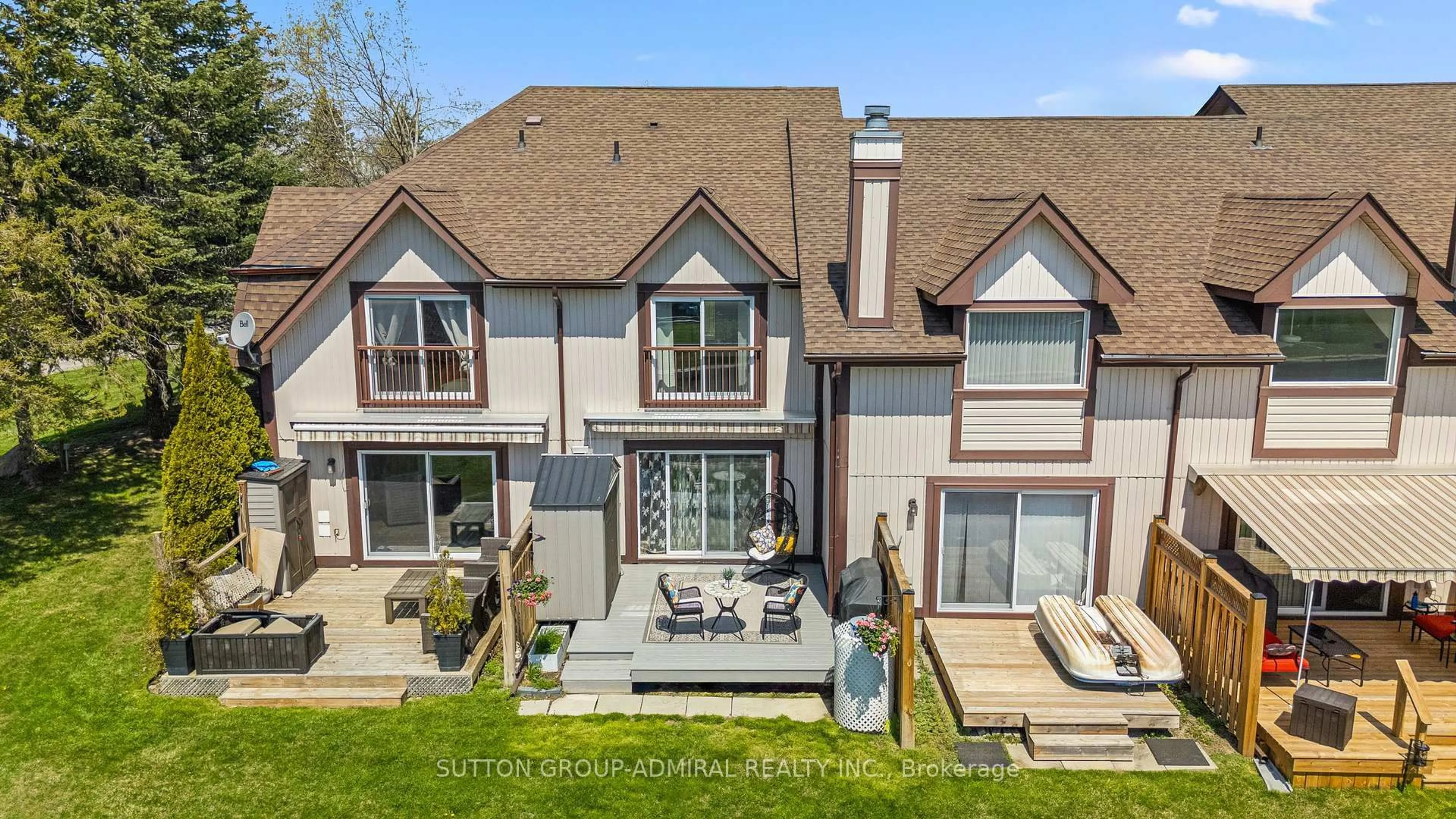 A pic from outside/outdoor area/front of a property/back of a property/a pic from drone, unknown for 21 Laguna Pkwy #35, Ramara Ontario L0K 1B0