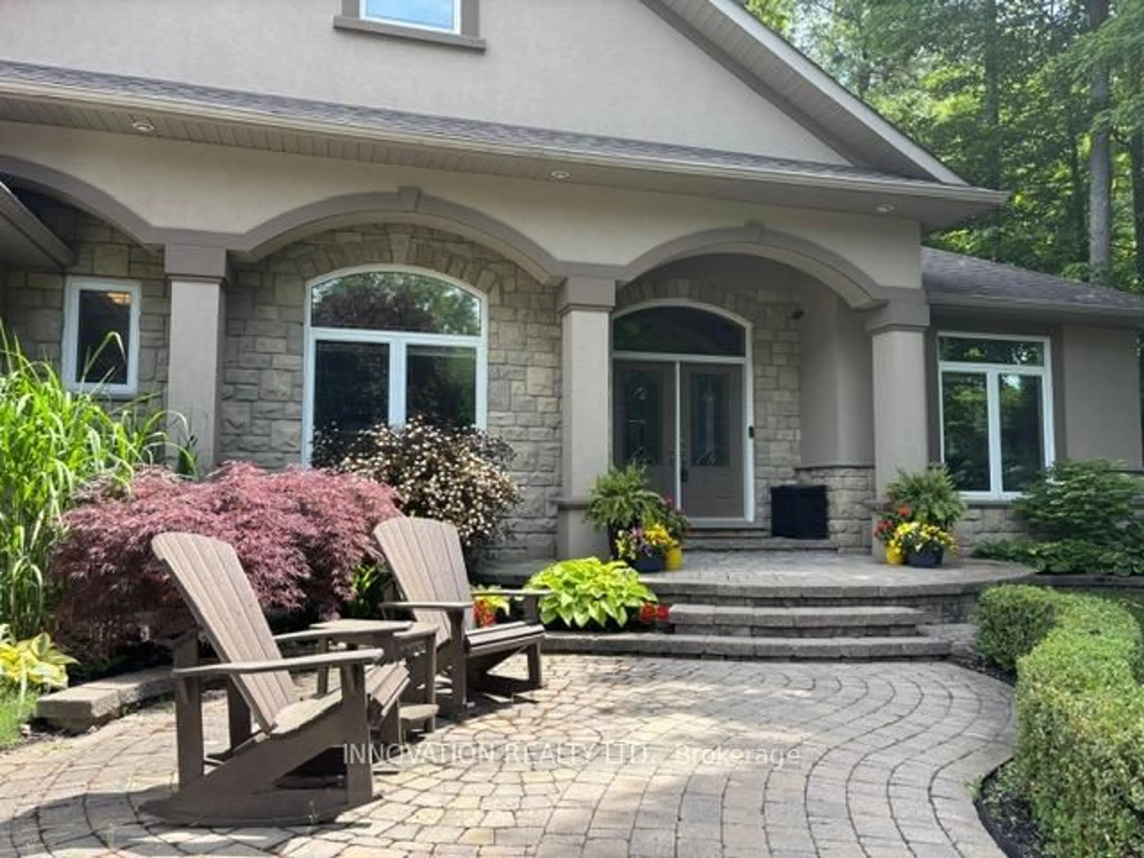Patio, unknown for 28 LADDIE Lane, Springwater Ontario L9X 0C3