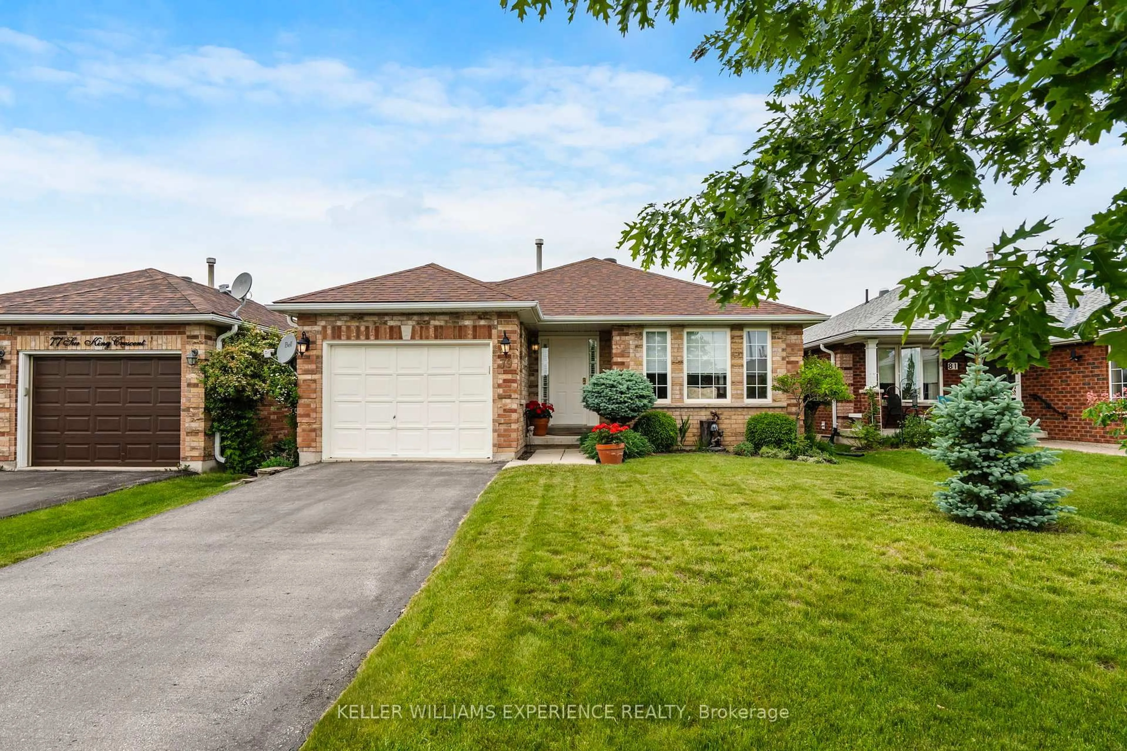 Home with vinyl exterior material, street for 79 Sun King Cres, Barrie Ontario L4M 7K4