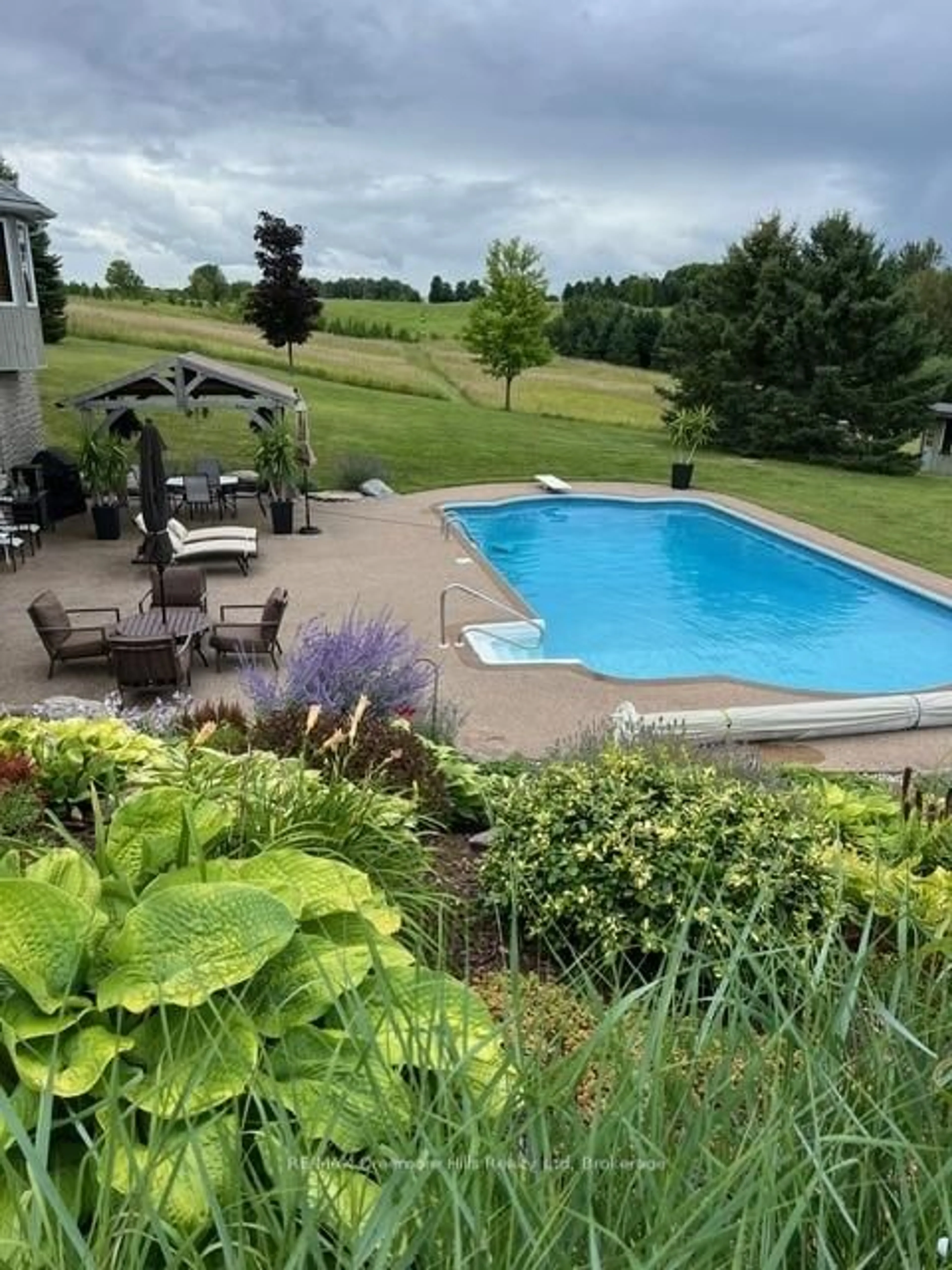 Pool for 2332 Centre Line Rd, Clearview Ontario L0M 1G0