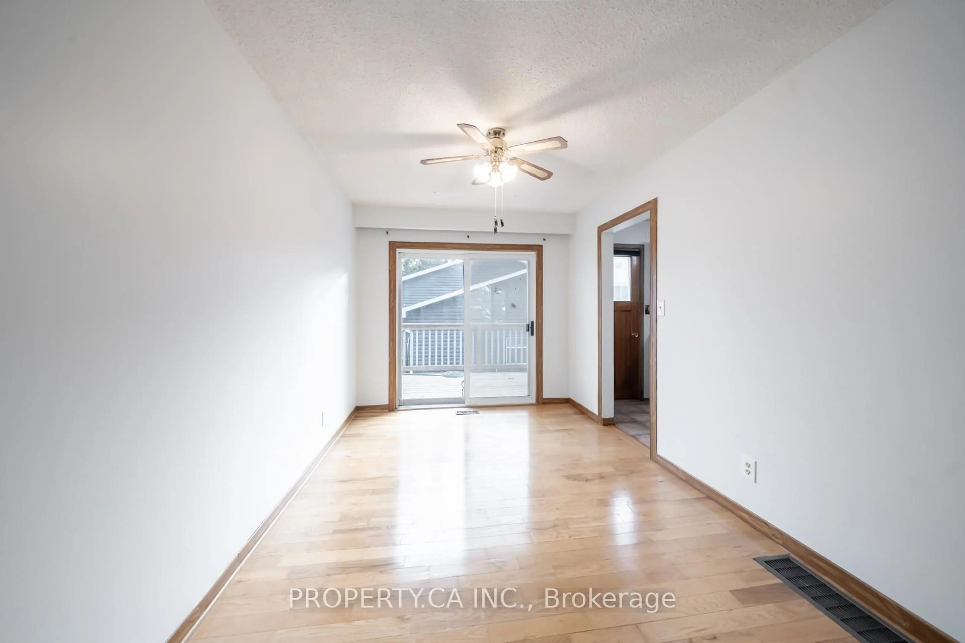 A pic of a room for 427 Jamieson Dr, Orillia Ontario L3V 4Y6