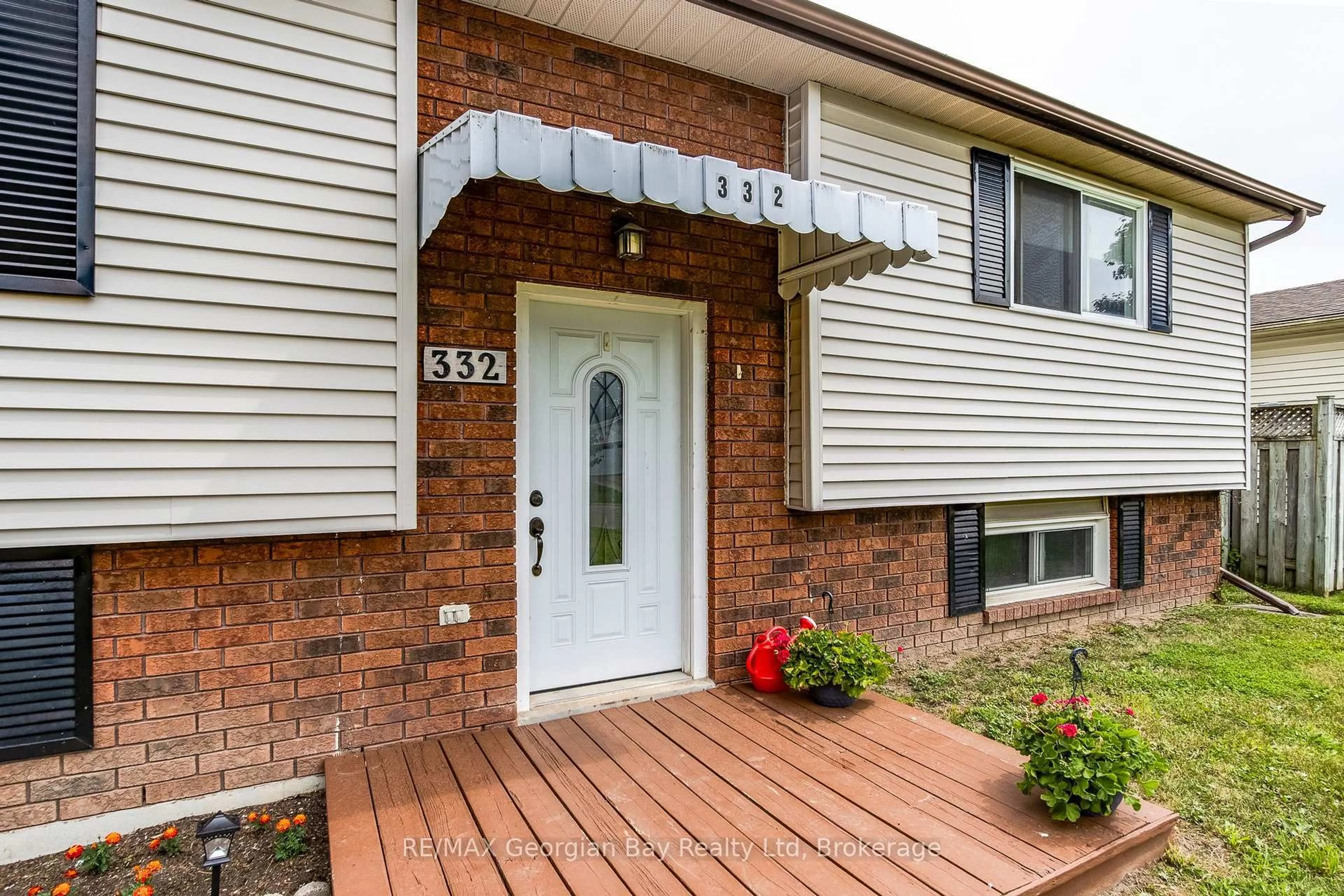 Unknown for 332 Galloway Blvd, Midland Ontario L4R 4X6