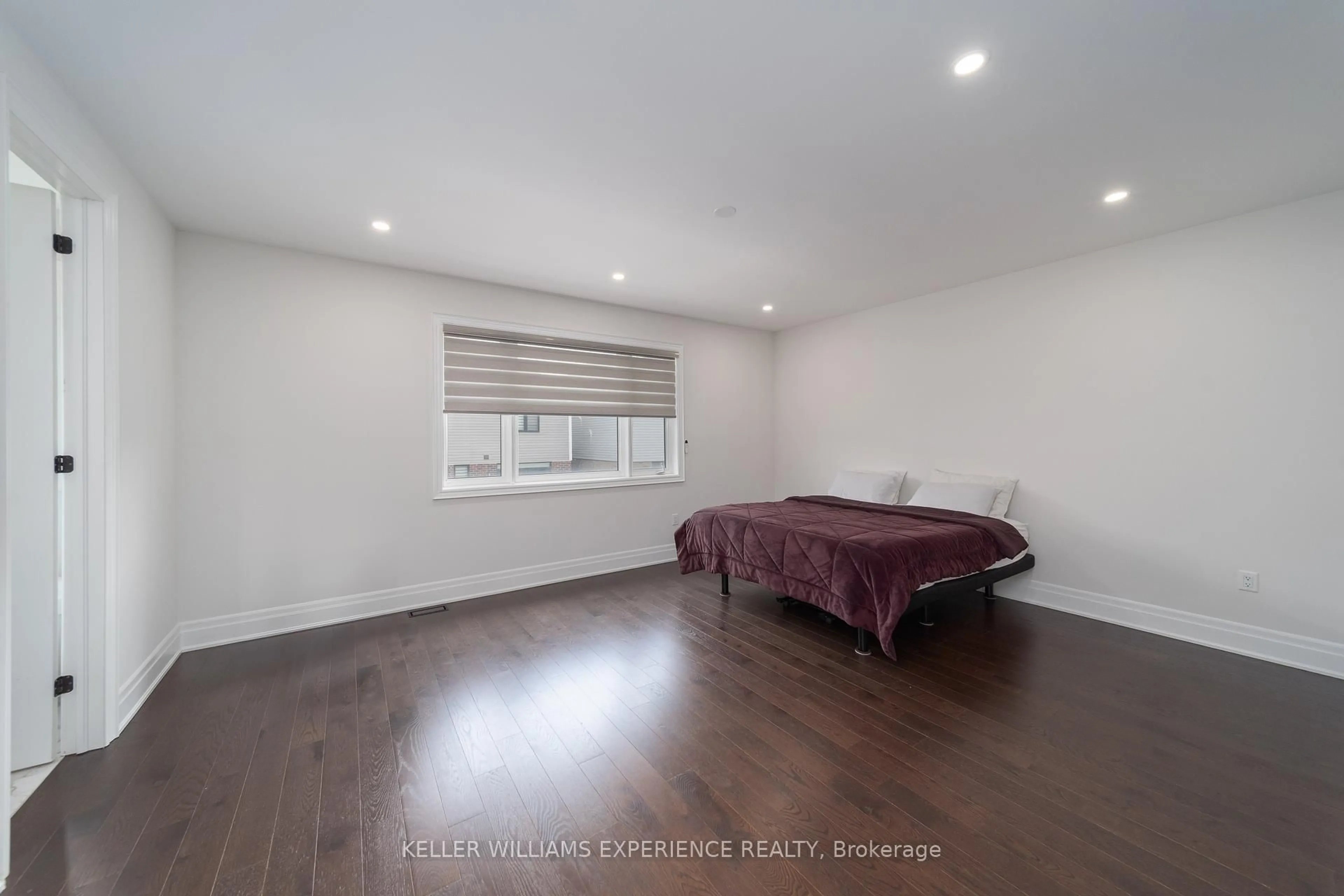A pic of a room for 7 Bannister Rd, Barrie Ontario L9J 0L4