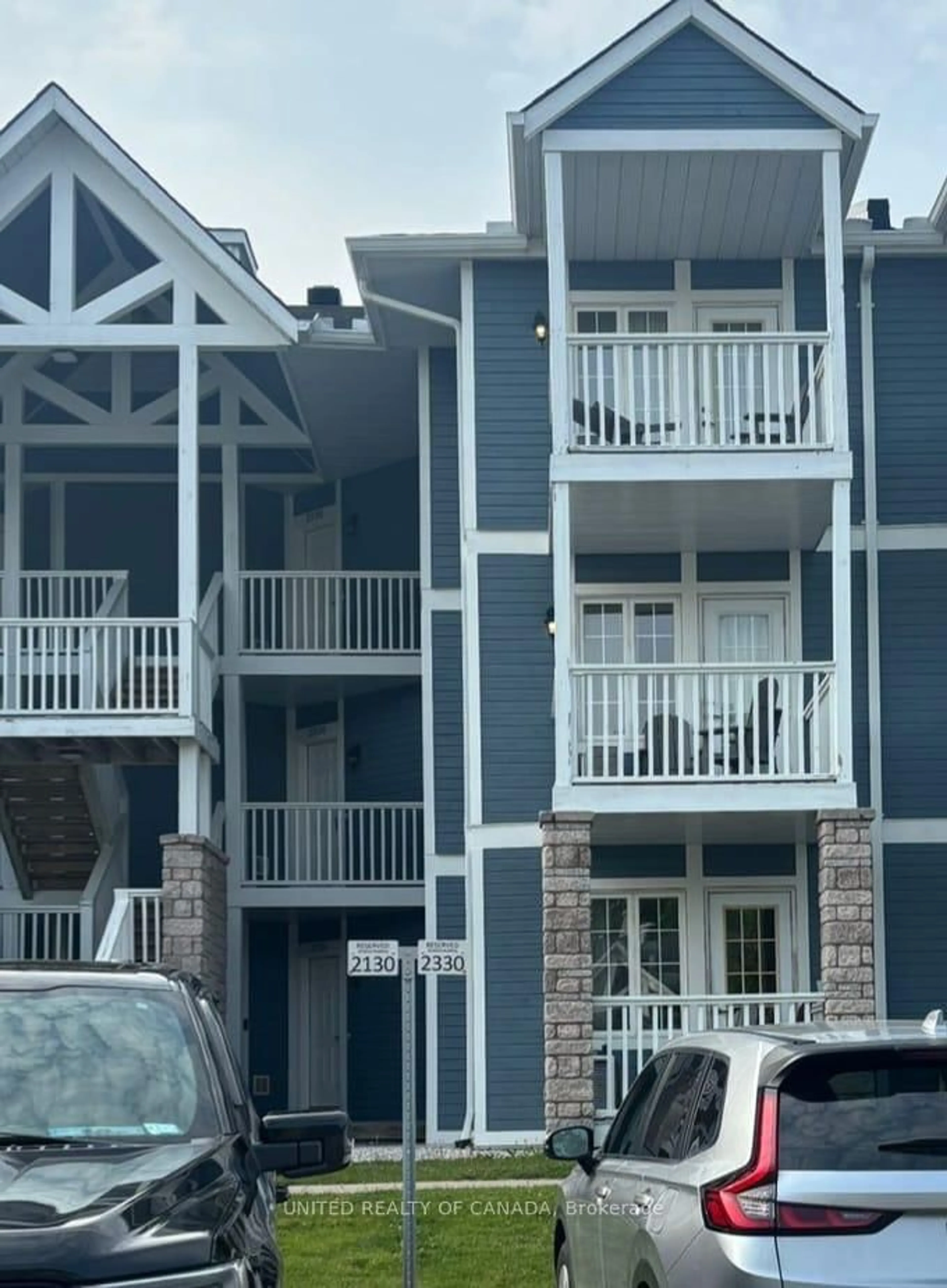 Home with vinyl exterior material, unknown for 90 Highland Dr #2330-2331, Oro-Medonte Ontario L0L 2L0