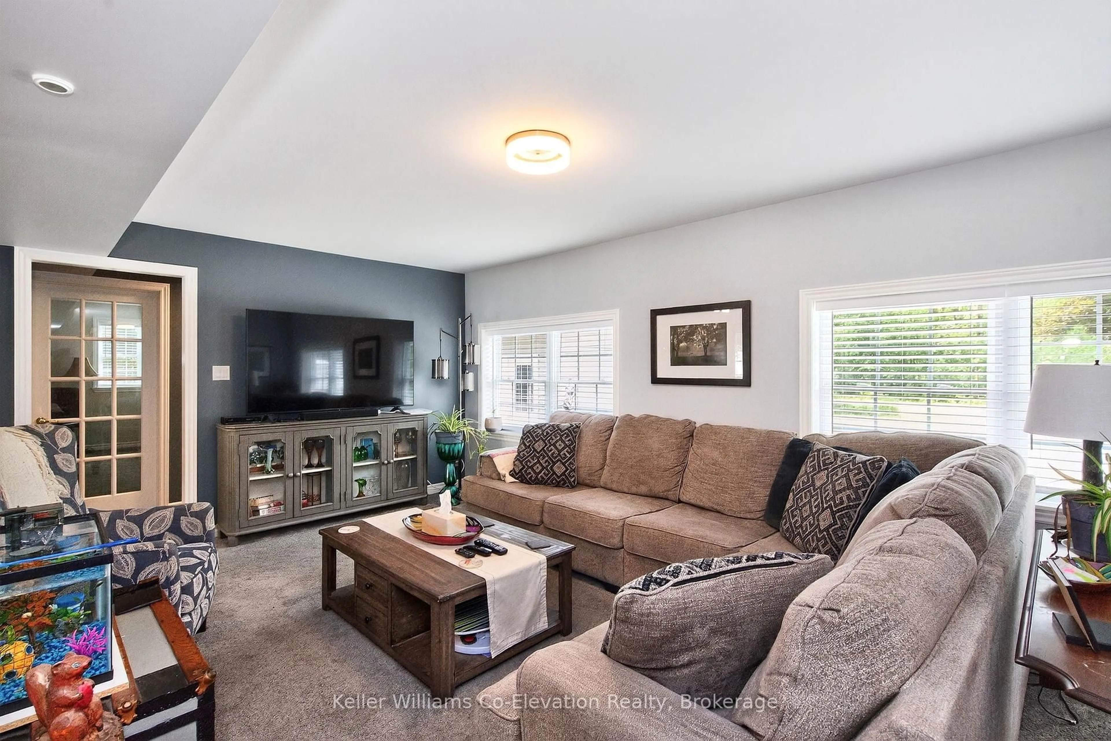Living room with furniture, unknown for 2185 Old Fort Rd, Tay Ontario L4R 4K3