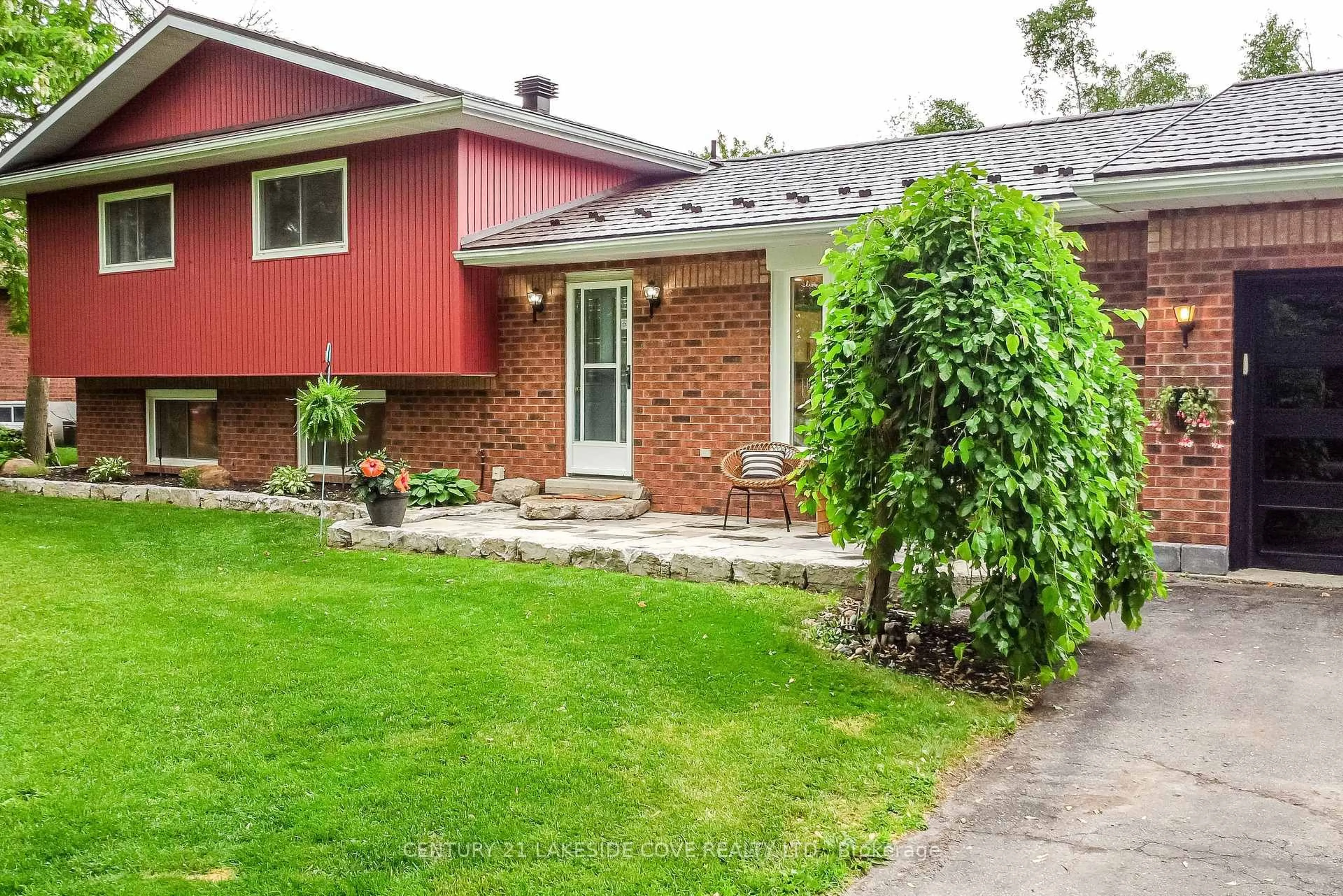 Home with brick exterior material, street for 211 Bayshore Dr, Ramara Ontario L0K 1B0