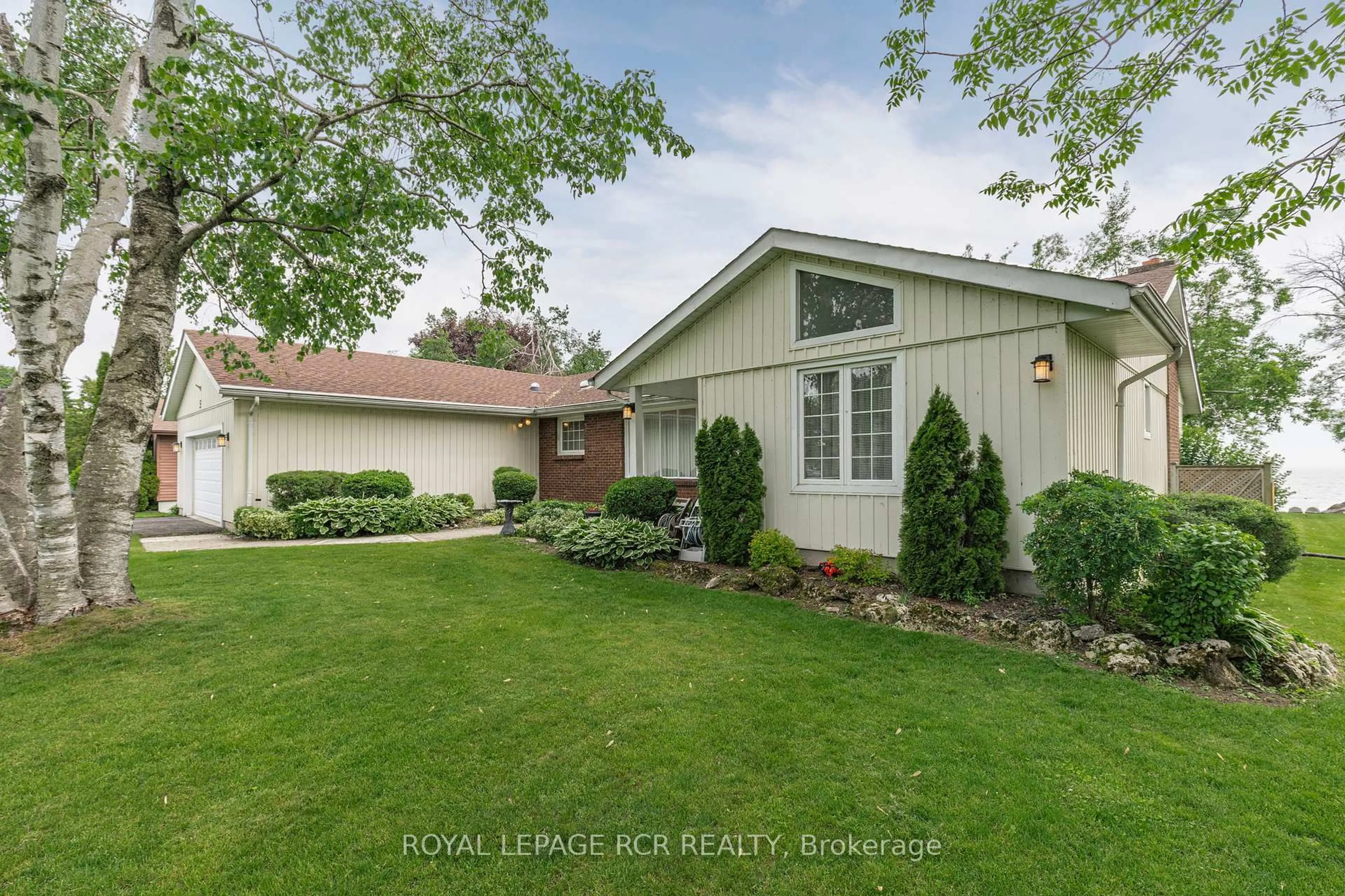 A pic from outside/outdoor area/front of a property/back of a property/a pic from drone, street for 5 Park Lane, Ramara Ontario L0K 1B0