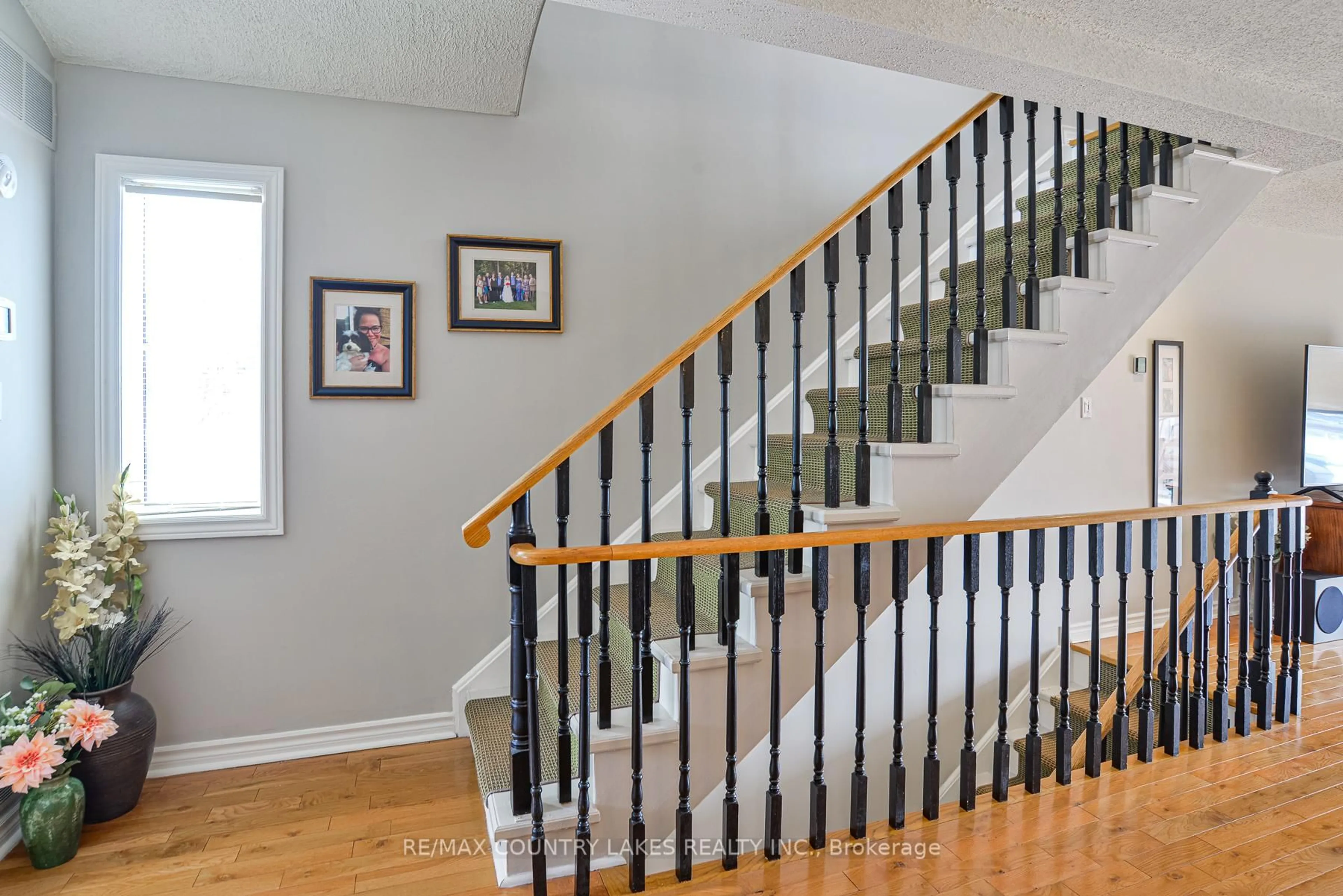 Stairs for 24 Laguna Pkwy #15, Ramara Ontario L0K 1B0