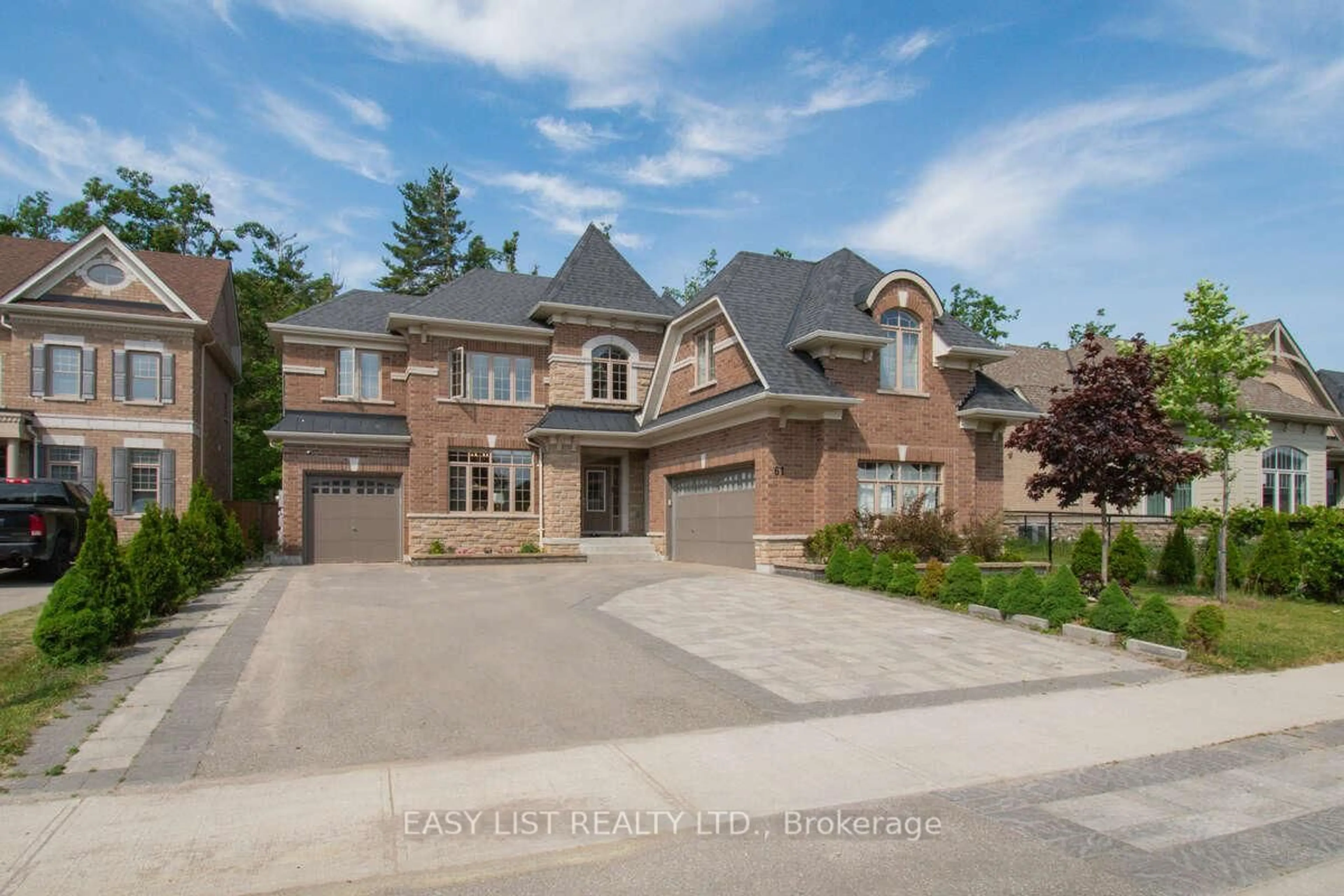 Home with brick exterior material, street for 61 Trail Blvd, Springwater Ontario L9X 0S4