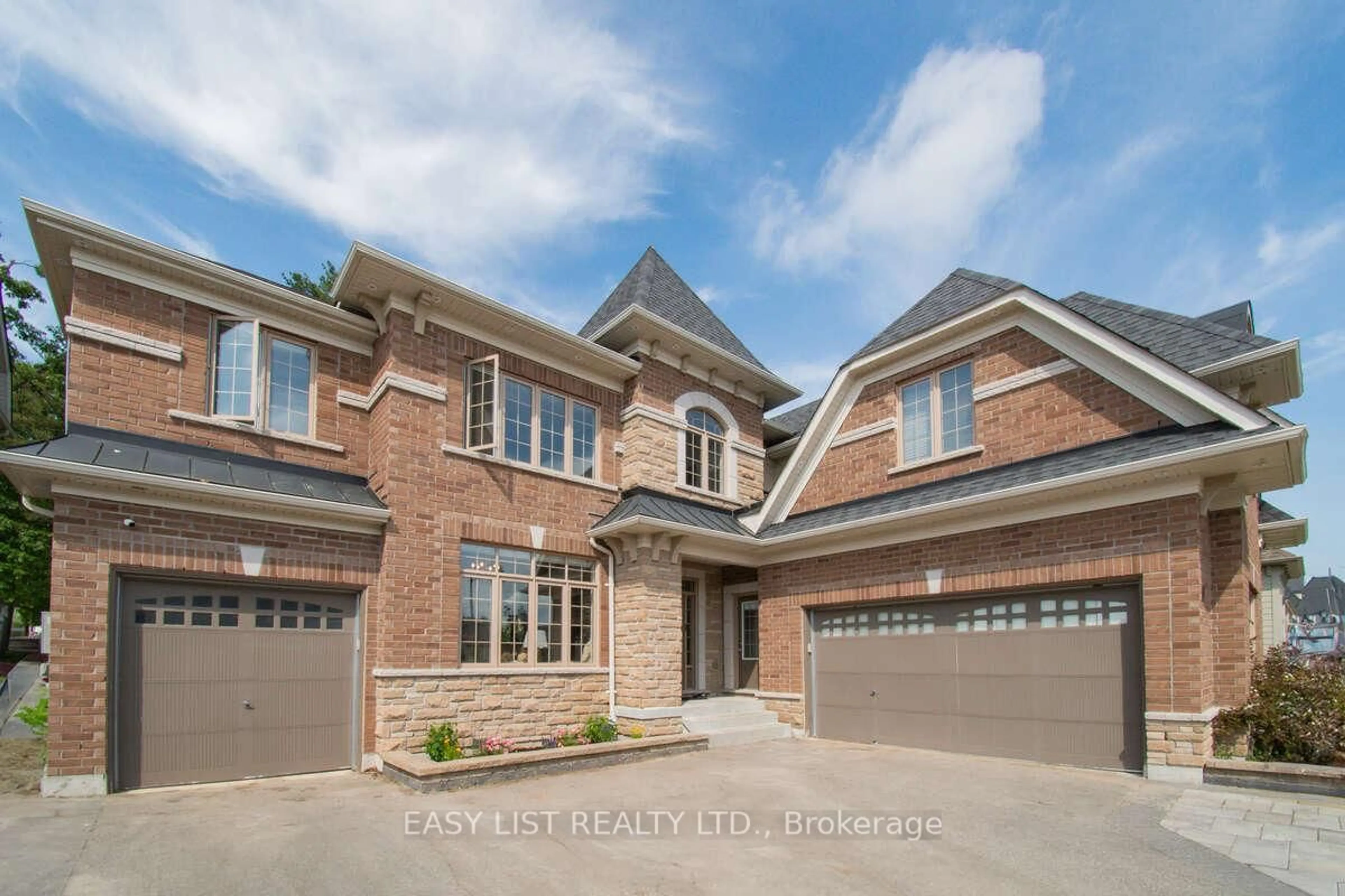 Home with brick exterior material, street for 61 Trail Blvd, Springwater Ontario L9X 0S4