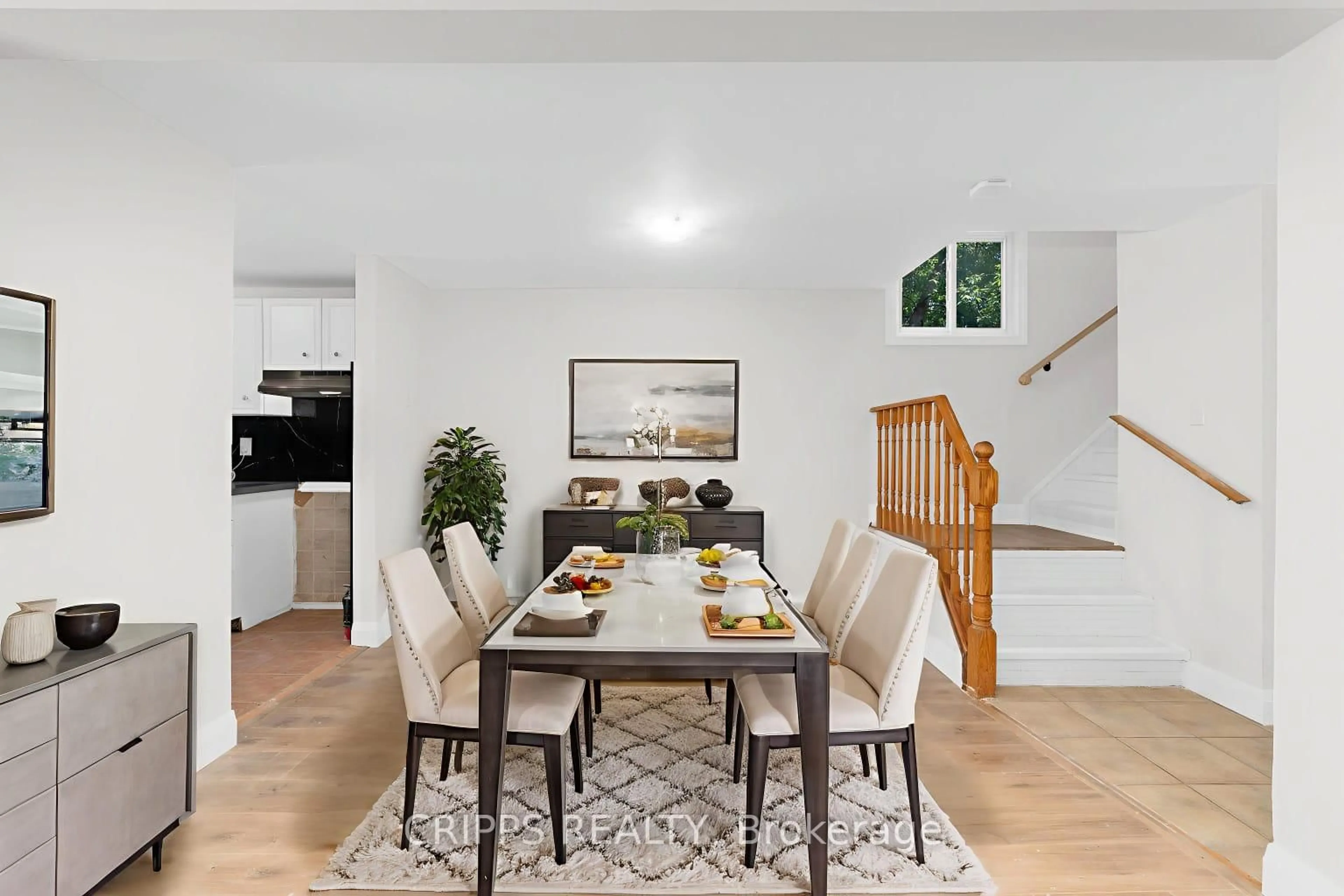 Dining room, unknown for 26 Golfdale Rd, Barrie Ontario L4N 6R5