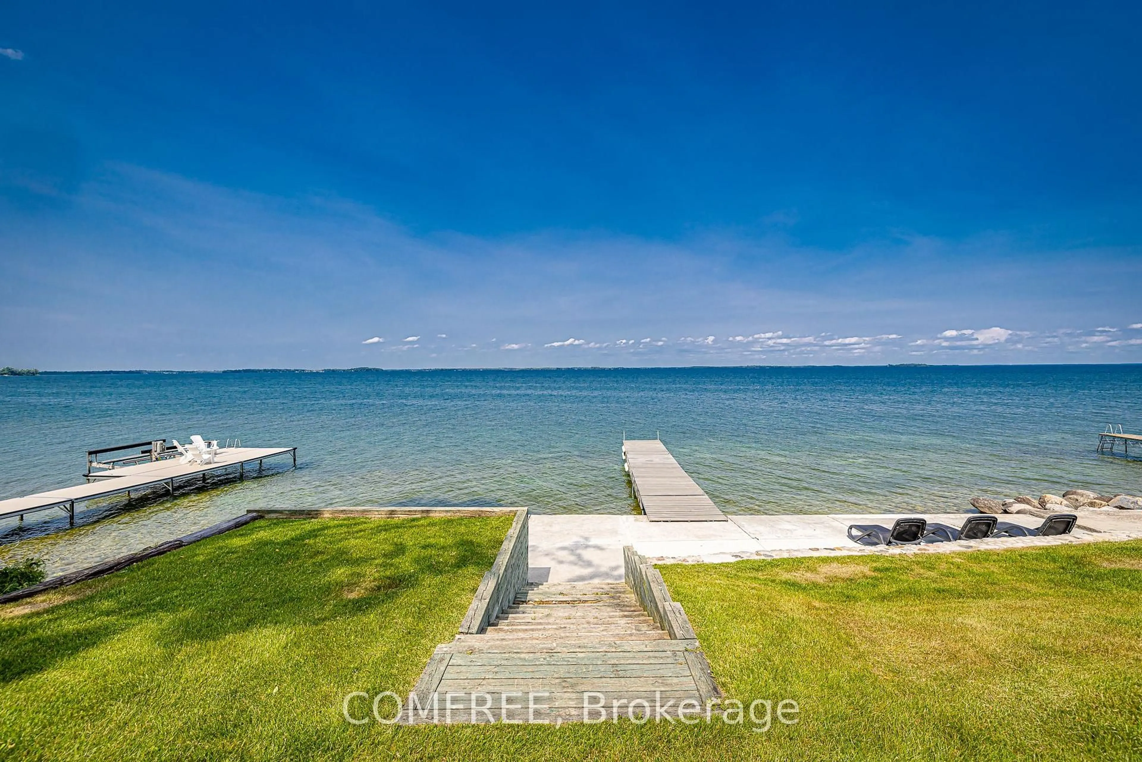 A pic from outside/outdoor area/front of a property/back of a property/a pic from drone, water/lake/river/ocean view for 901 Woodland Dr, Oro-Medonte Ontario L3V 0R8