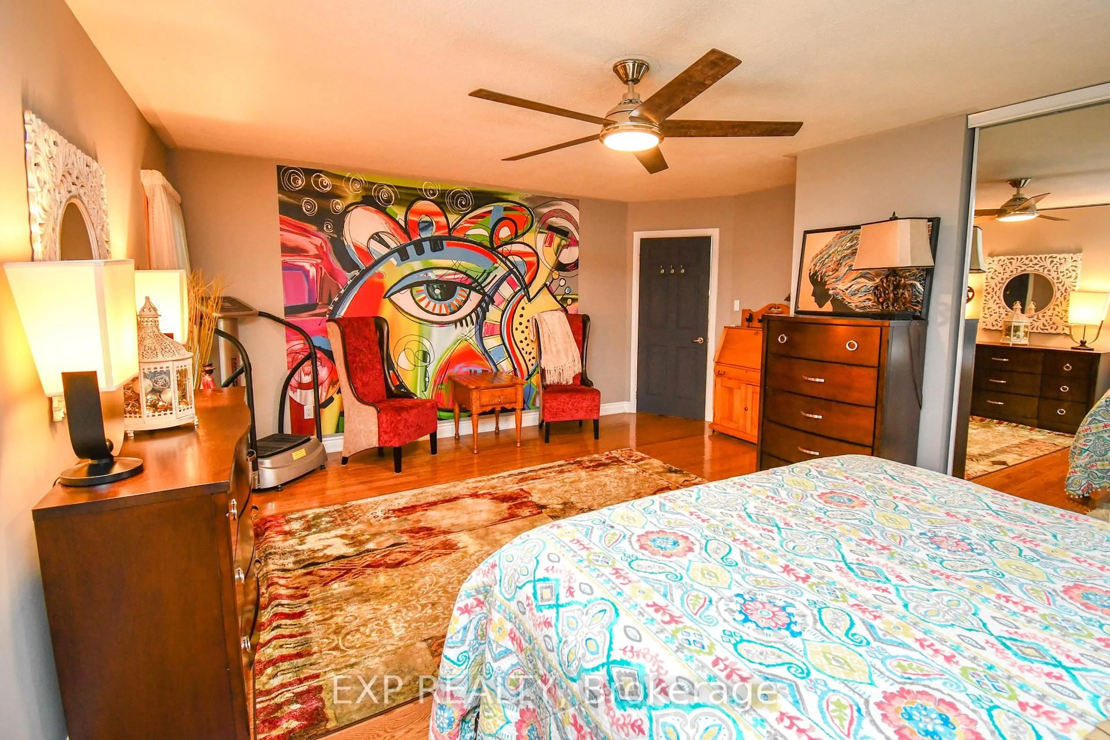A pic of a room for 17 Highland Dr, Oro-Medonte Ontario L0L 2L0