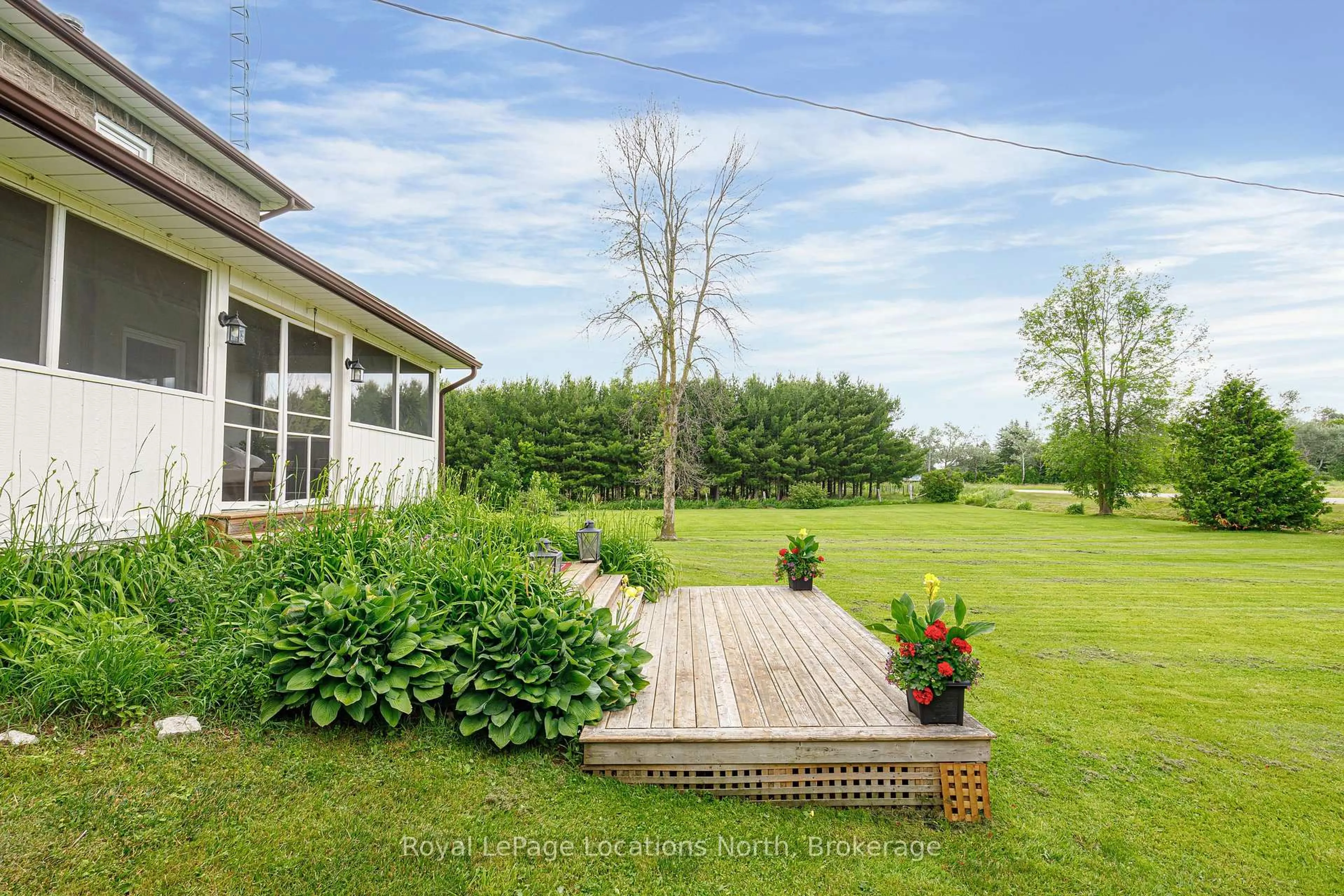 Patio, water/lake/river/ocean view for 5576 Concession 6 Rd, Clearview Ontario L0M 1N0