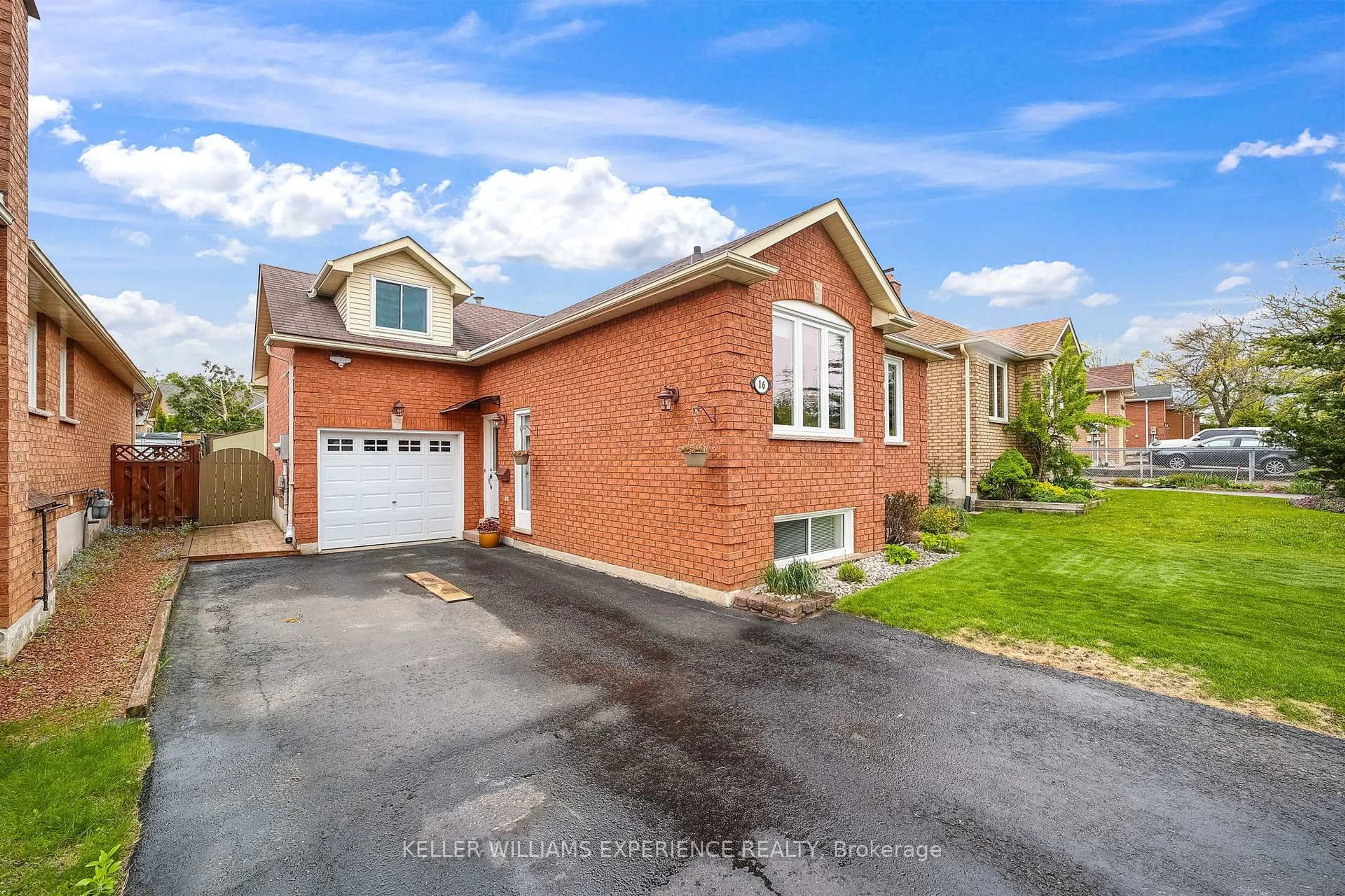 Home with brick exterior material, street for 16 Balliston Rd, Barrie Ontario L4N 6Z6