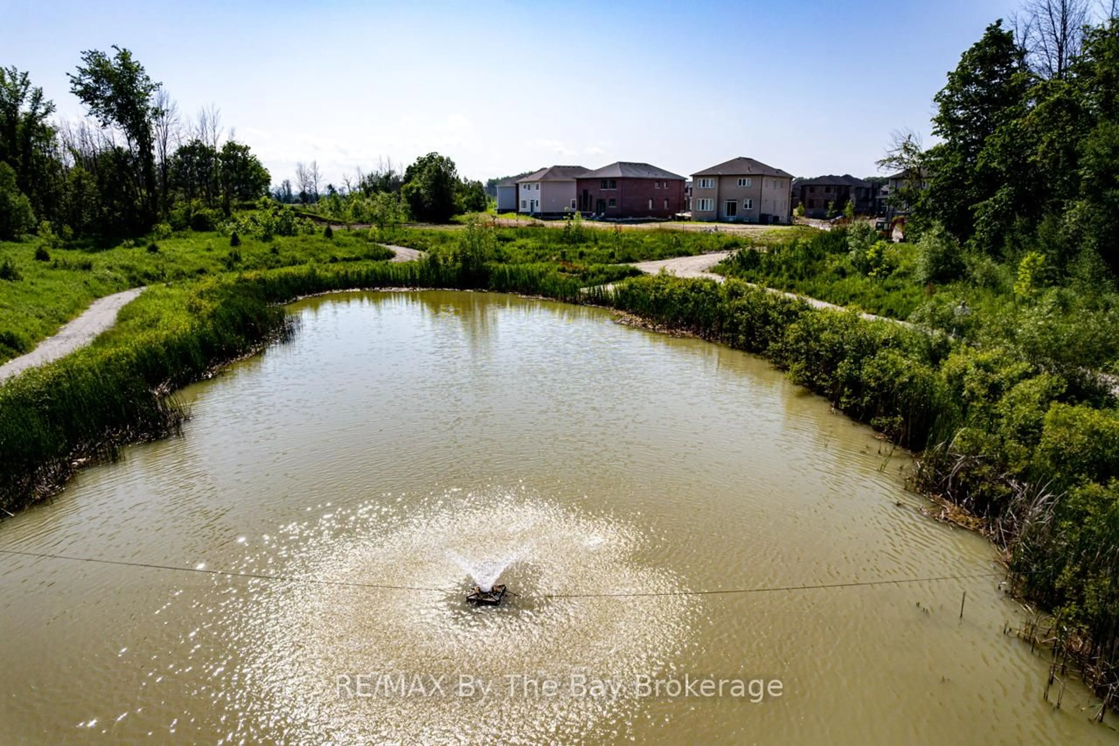 A pic from outside/outdoor area/front of a property/back of a property/a pic from drone, water/lake/river/ocean view for 3 Misty Ridge Rd, Wasaga Beach Ontario L9Z 0R8
