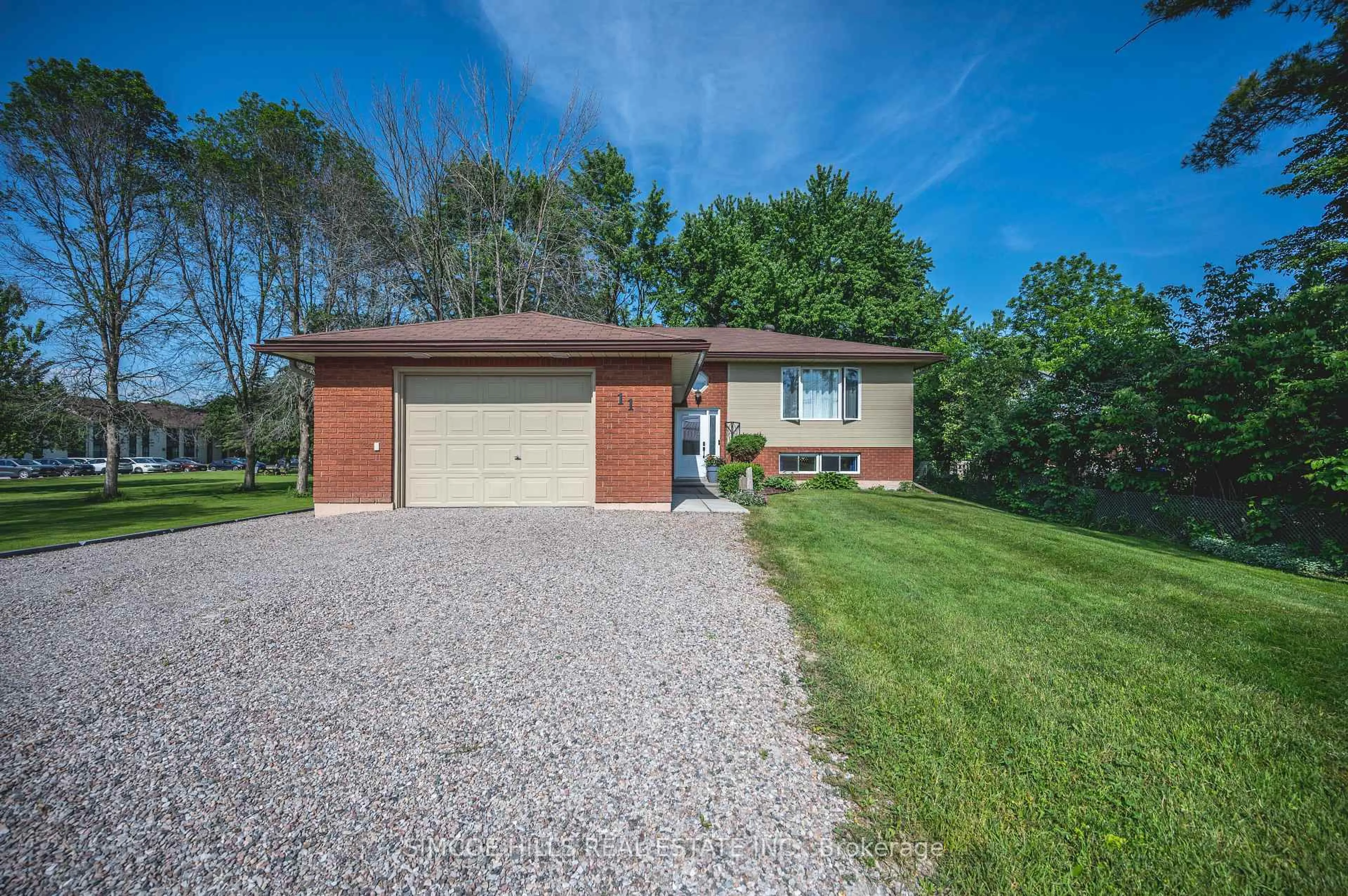 Home with brick exterior material, unknown for 11 Sheridan Dr, Severn Ontario L0K 1E0
